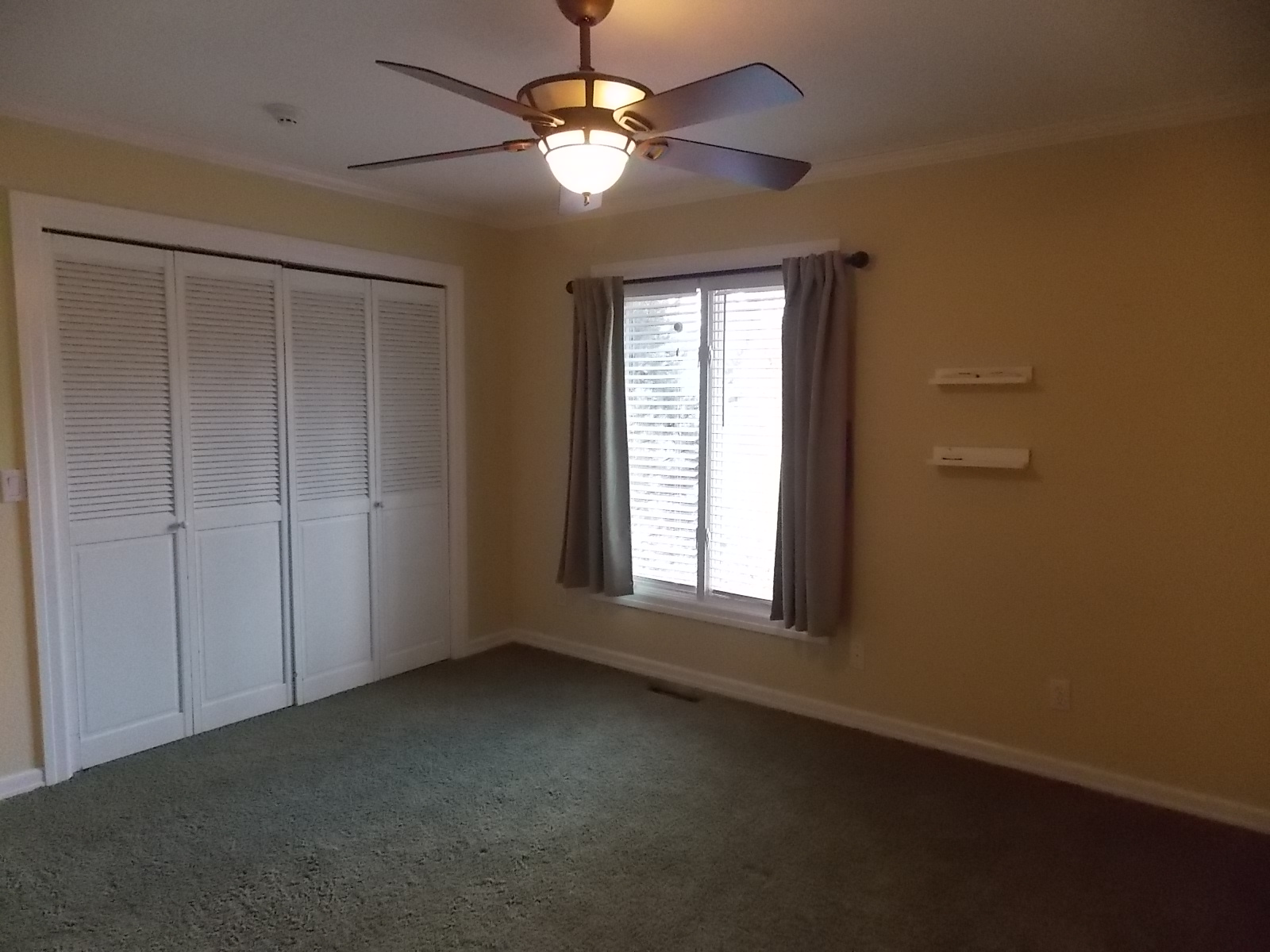 Poplar Bluff, Missouri, 63901, United States, 5 Bedrooms Bedrooms, ,3 BathroomsBathrooms,Residential,For Sale,2001464