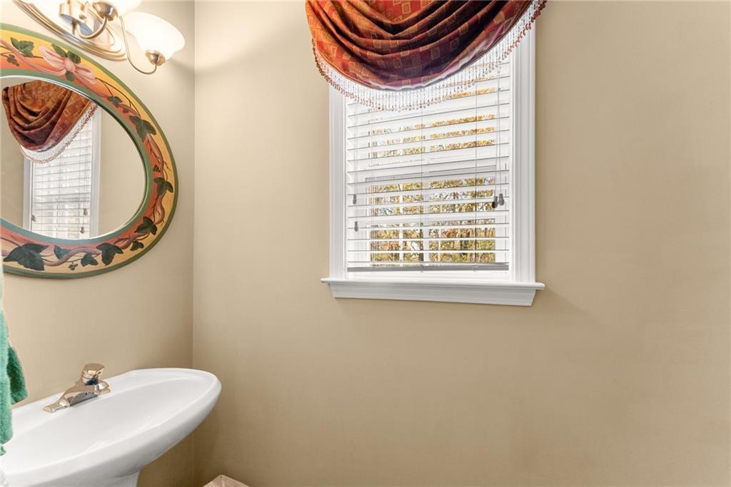 Buford, Georgia, 30518, United States, 4 Bedrooms Bedrooms, ,4 BathroomsBathrooms,Residential,For Sale,1990419