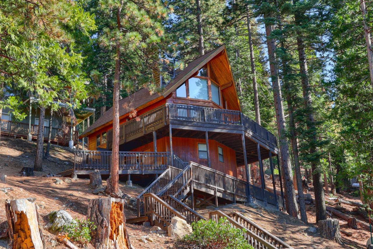 7466 Yosemite Park Way, Yosemite, California, 95389, United States, 3 Bedrooms Bedrooms, ,3 BathroomsBathrooms,Residential,For Sale,7466 Yosemite Park Way,1408920