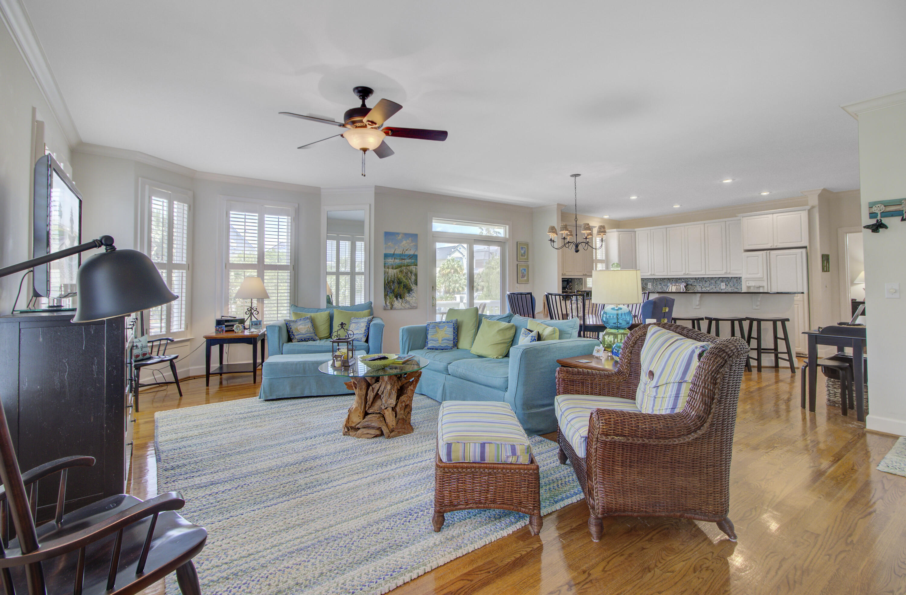 Mount Pleasant, South Carolina, 29464, United States, 4 Bedrooms Bedrooms, ,4 BathroomsBathrooms,Residential,For Sale,1826334