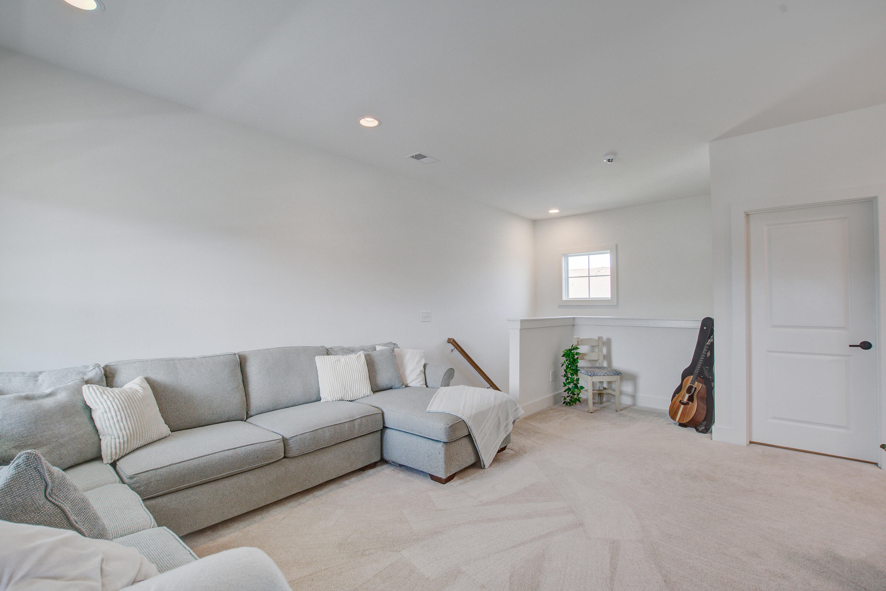 Summerville, South Carolina, 29486, United States, 3 Bedrooms Bedrooms, ,4 BathroomsBathrooms,Residential,For Sale,1770672