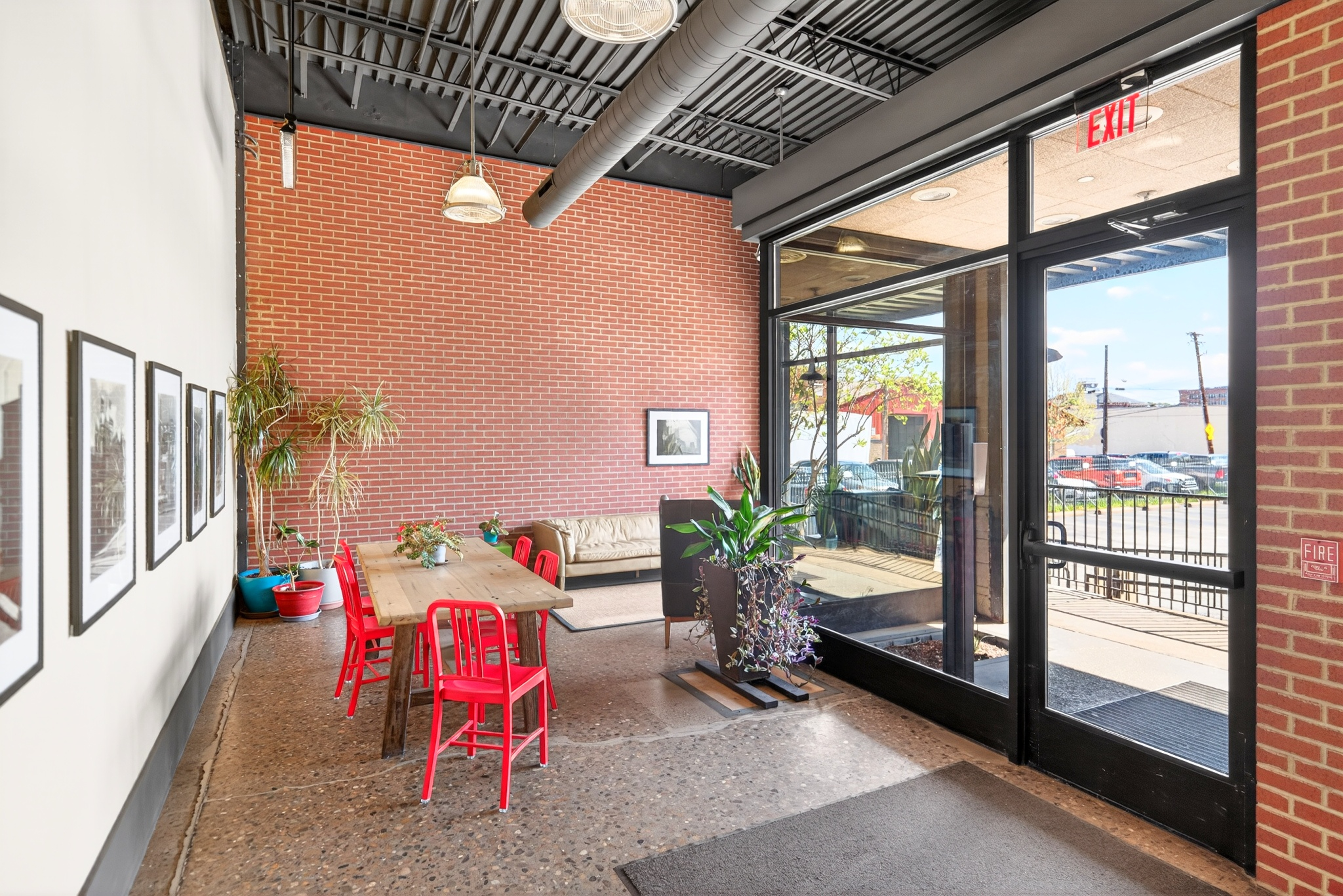  2250 Mary Street Unit 315 - 物件實景