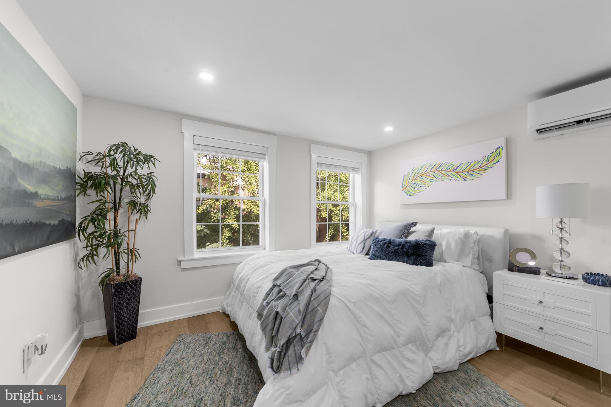 PHILADELPHIA, Pennsylvania, 19107, United States, 3 Bedrooms Bedrooms, ,3 BathroomsBathrooms,Residential,For Sale,1989862