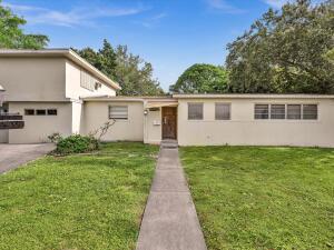 North Miami Beach, Florida, 33179, United States, 4 Bedrooms Bedrooms, ,2 BathroomsBathrooms,Residential,For Sale,1988572