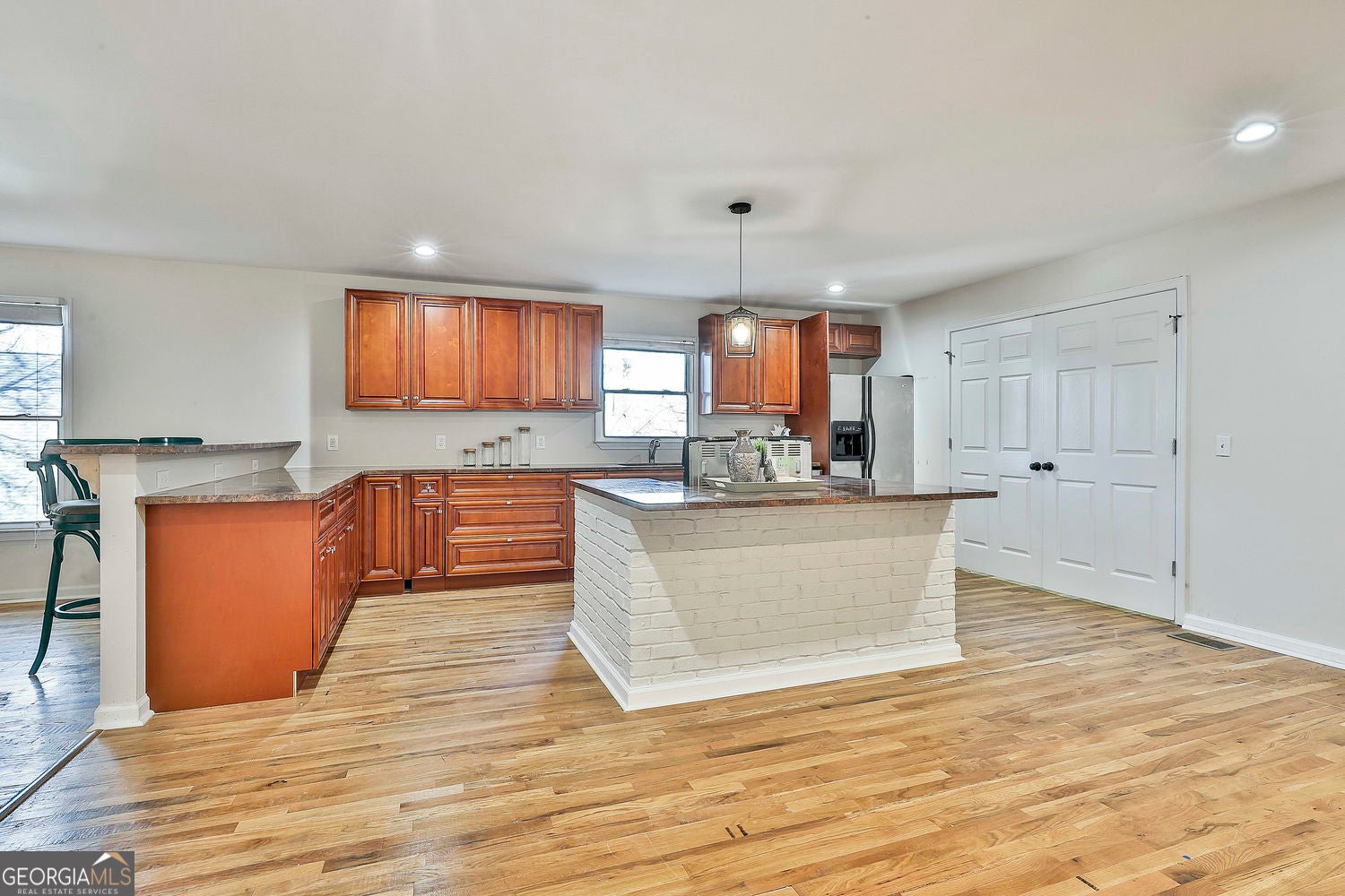 Atlanta, Georgia, 30314, United States, 5 Bedrooms Bedrooms, ,4 BathroomsBathrooms,Residential,For Sale,2006561