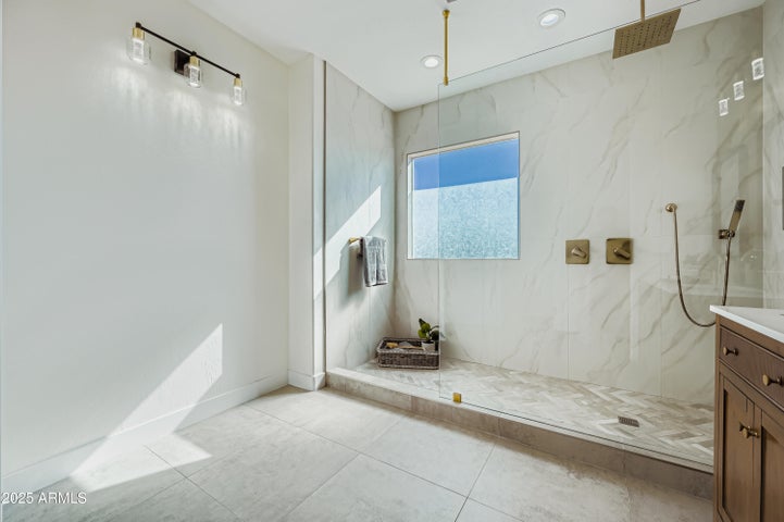 Peoria, Arizona, 85383, United States, 4 Bedrooms Bedrooms, ,4 BathroomsBathrooms,Residential,For Sale,1993879