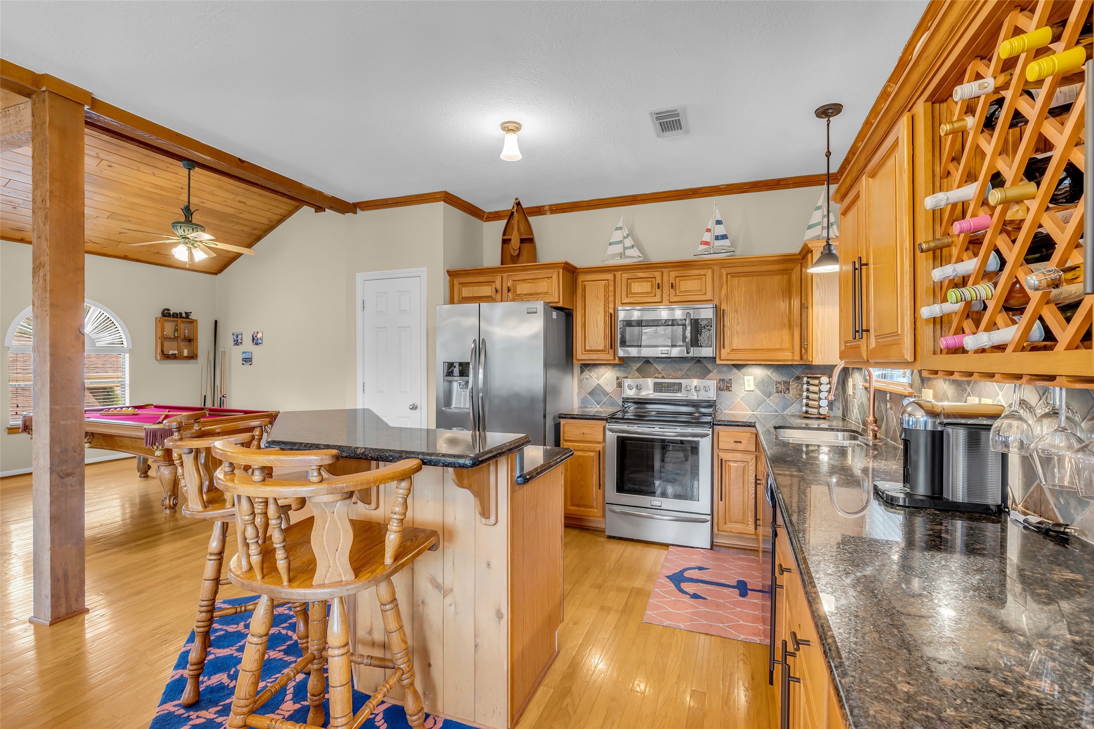  33 Harbour Point Circle - 物件實景