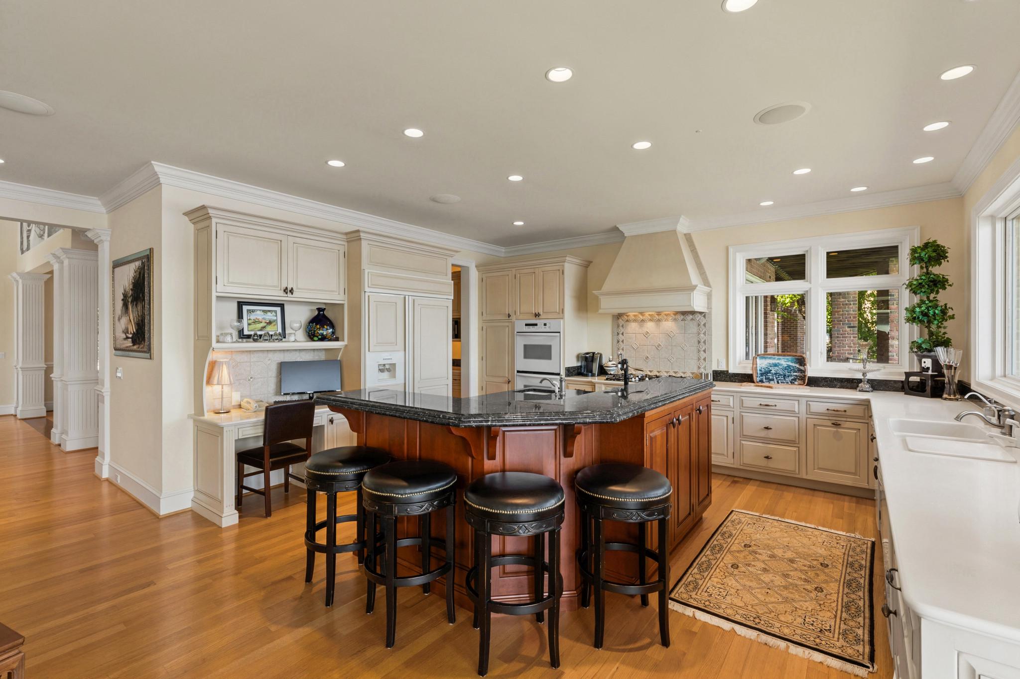  720 South River Landing Road, Edgewater, MD, 21037 - 物件實景