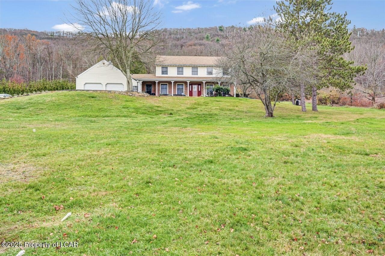 Sugarloaf, Pennsylvania, 18249, United States, 4 Bedrooms Bedrooms, ,3 BathroomsBathrooms,Residential,For Sale,1996756