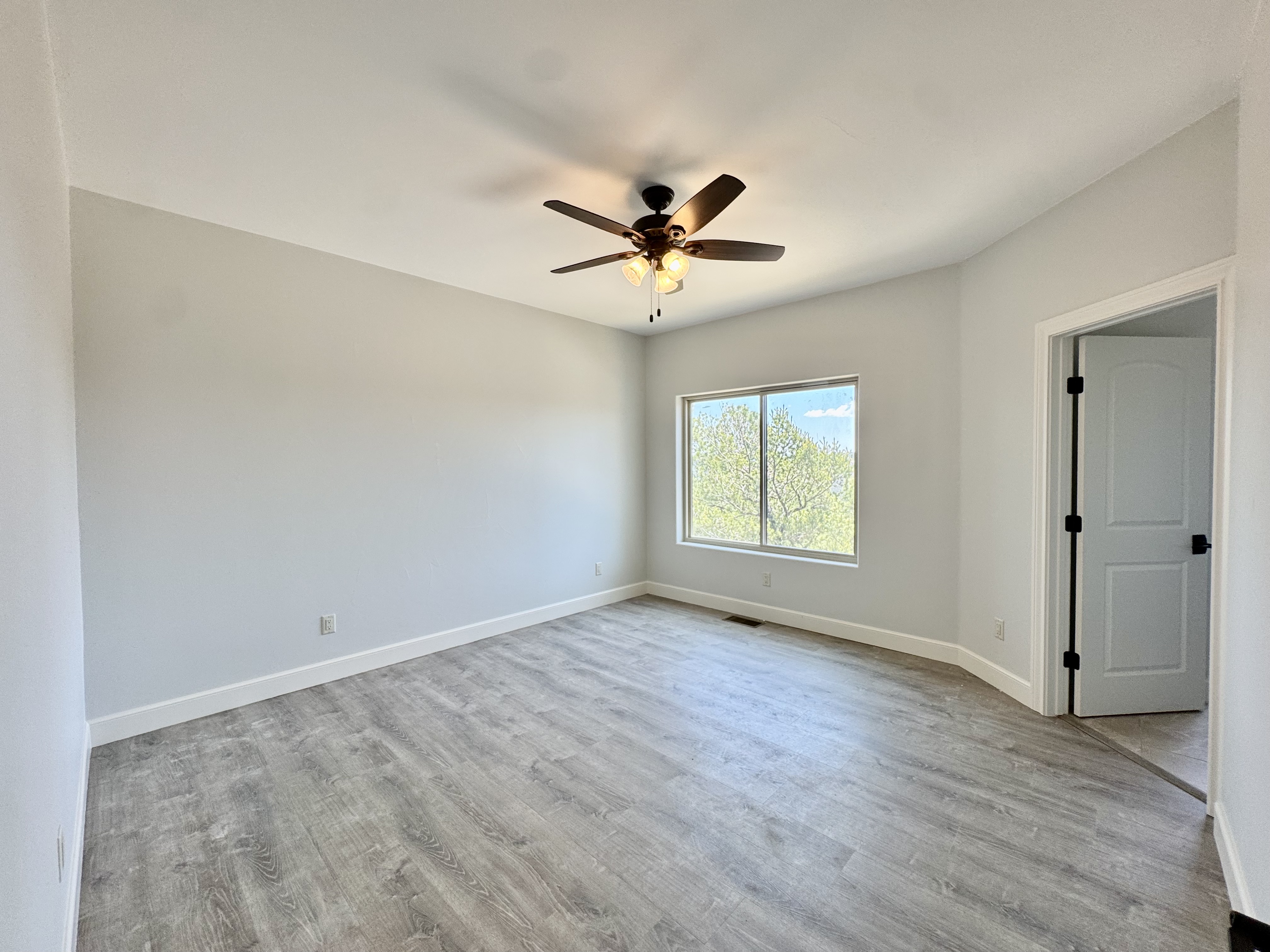 Ruidoso, New Mexico, 88345, United States, 5 Bedrooms Bedrooms, ,5 BathroomsBathrooms,Residential,For Sale,1981179