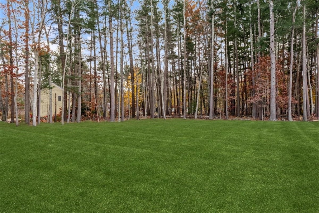 Pembroke, Massachusetts, 02359, United States, 2 Bedrooms Bedrooms, ,2 BathroomsBathrooms,Residential,For Sale,1992078