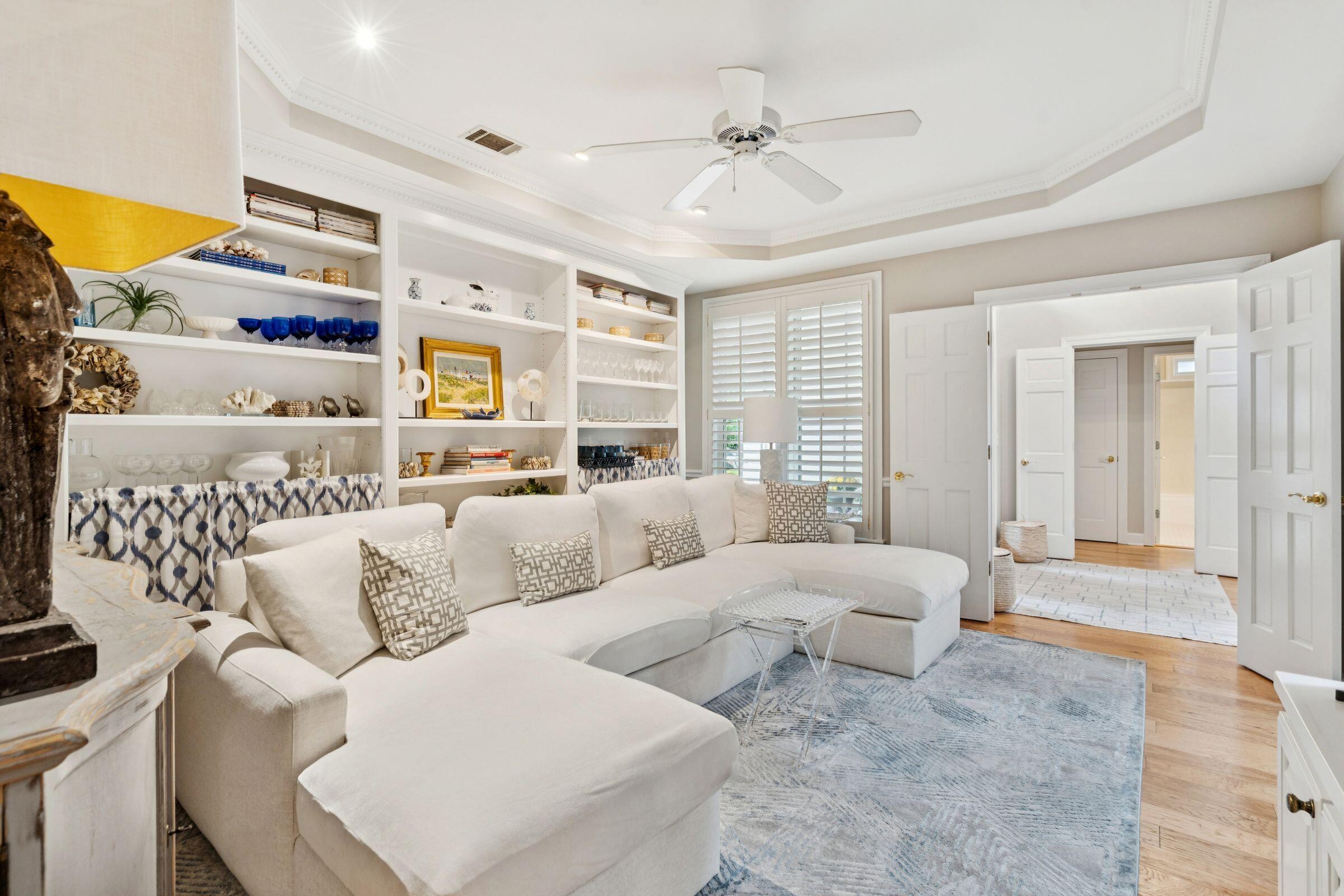 Mount Pleasant, South Carolina, 29464, United States, 3 Bedrooms Bedrooms, ,2 BathroomsBathrooms,Residential,For Sale,1979590