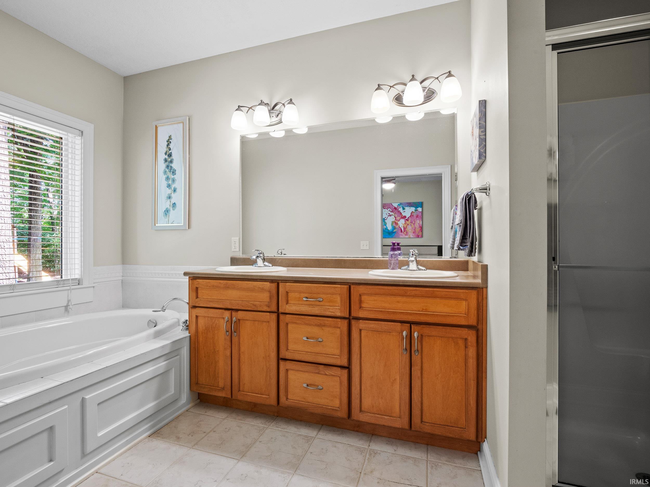 Fort Wayne, Indiana, 46814-9194, United States, 5 Bedrooms Bedrooms, ,4 BathroomsBathrooms,Residential,For Sale,1987073