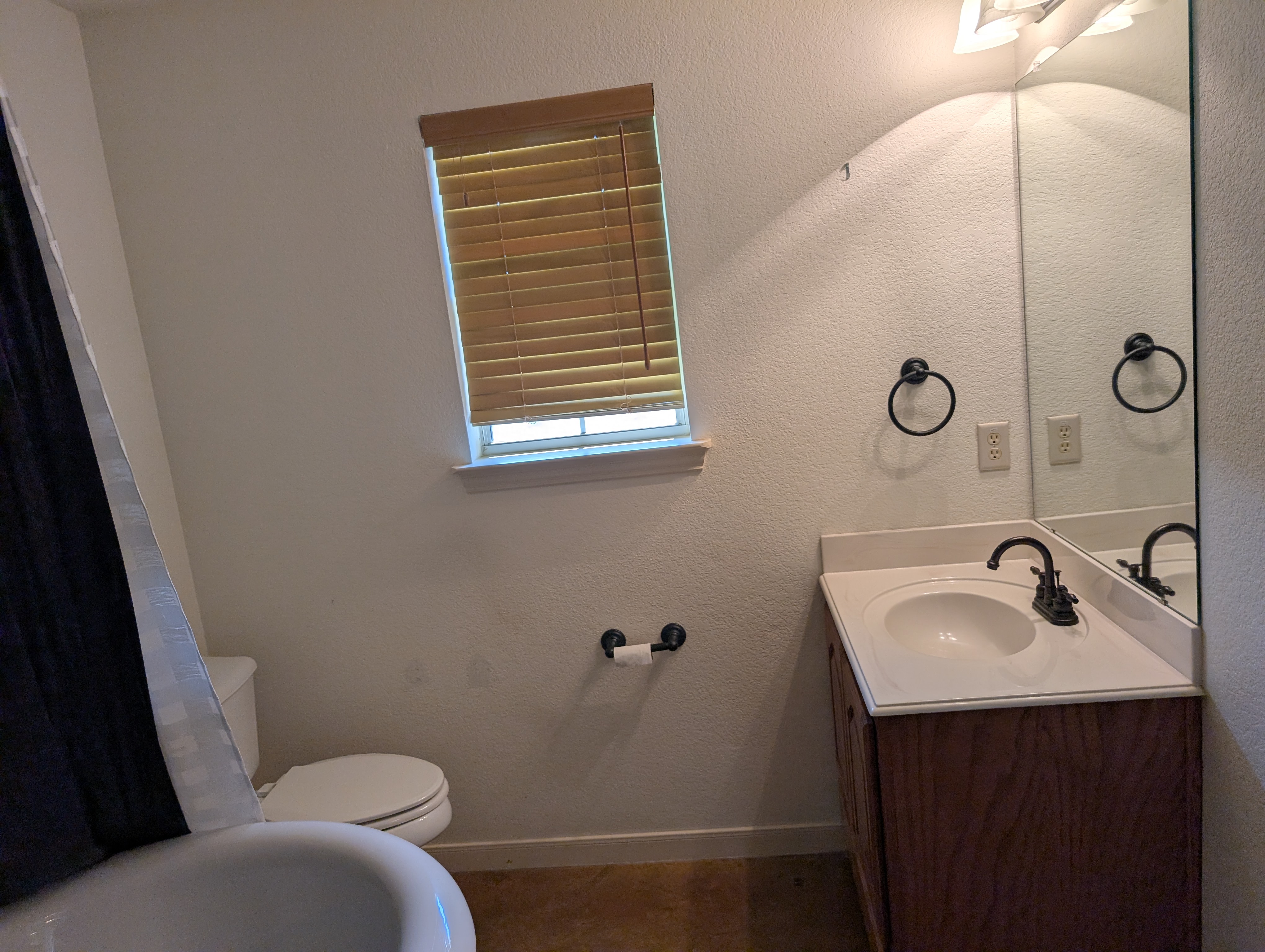 Gun Barrel City, Texas, 75156, United States, 3 Bedrooms Bedrooms, ,2 BathroomsBathrooms,Residential,For Sale,1847516