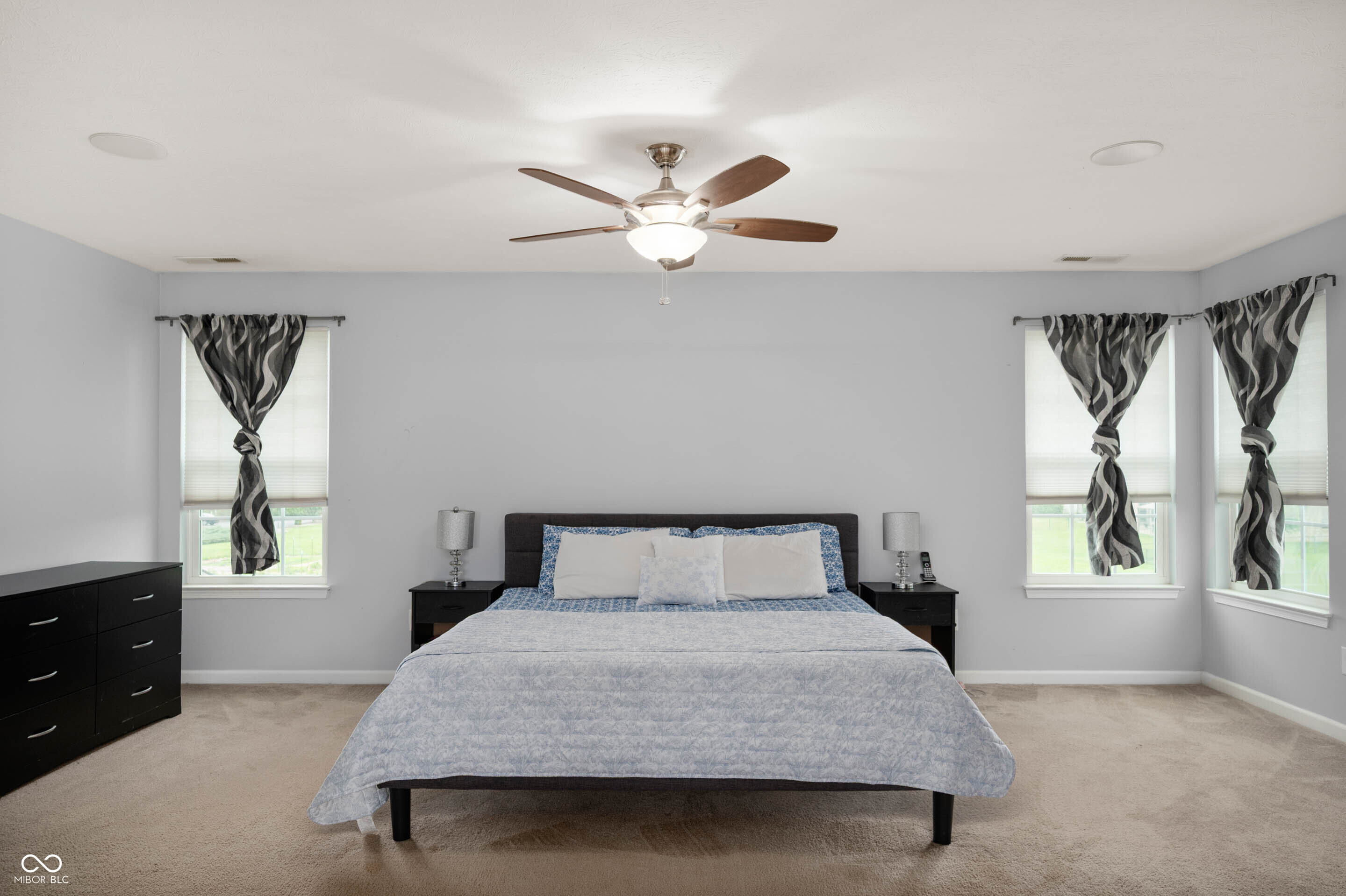 Greenwood, Indiana, 46143, United States, 5 Bedrooms Bedrooms, ,4 BathroomsBathrooms,Residential,For Sale,1879324