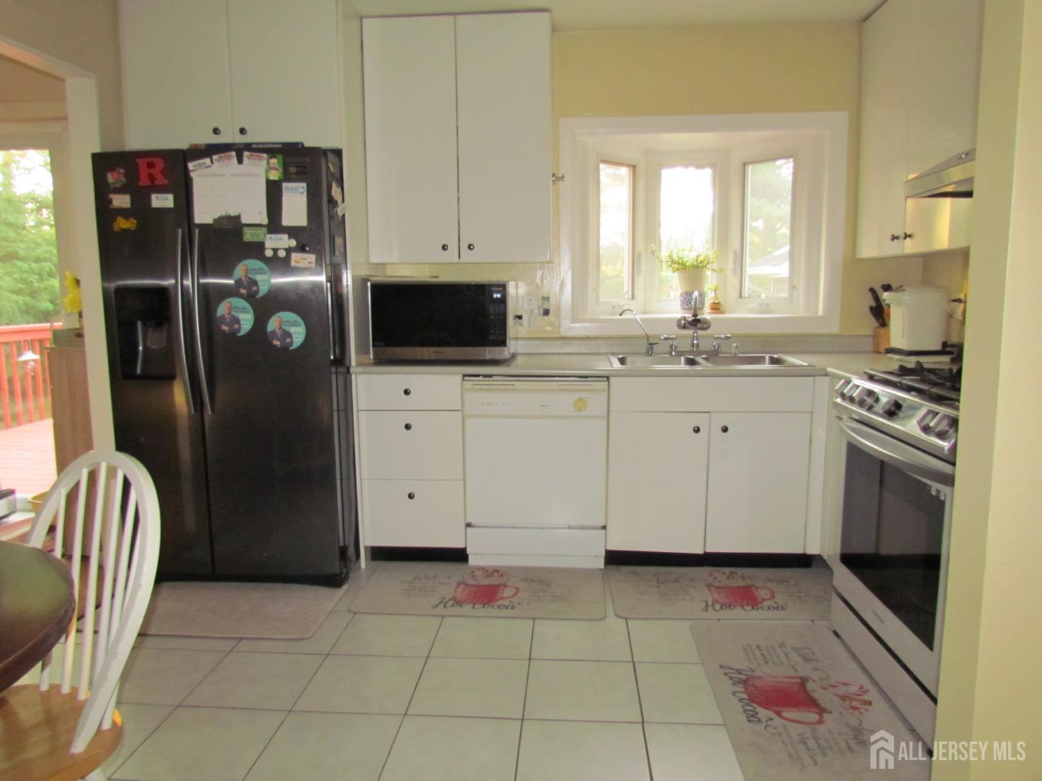 East Brunswick, New Jersey, 08816, United States, 5 Bedrooms Bedrooms, ,3 BathroomsBathrooms,Residential,For Sale,1933394