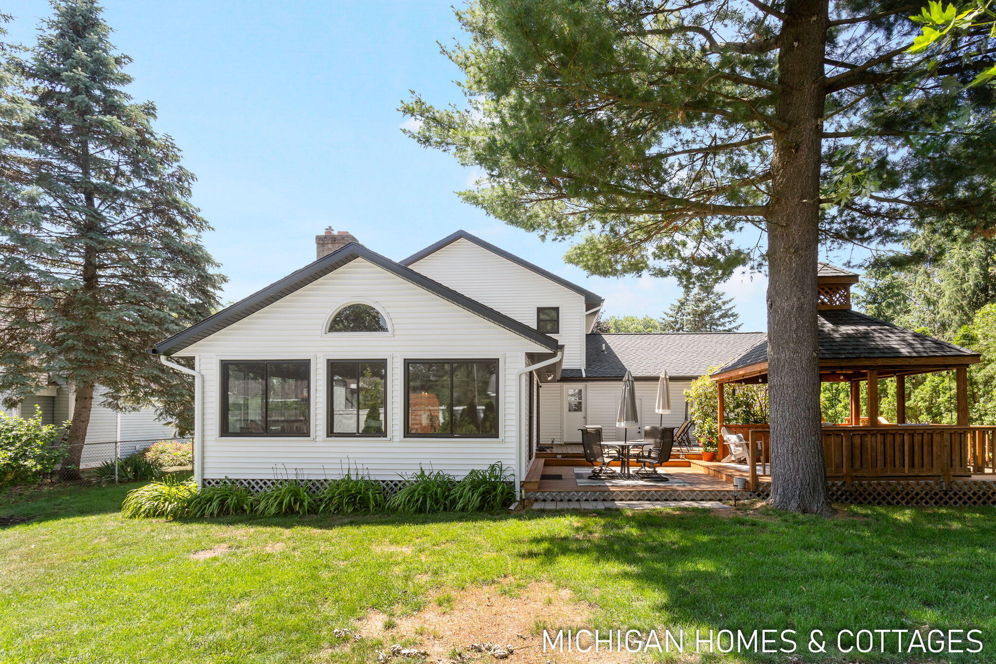 Jenison, Michigan, 49428, United States, 4 Bedrooms Bedrooms, ,3 BathroomsBathrooms,Residential,For Sale,1932274