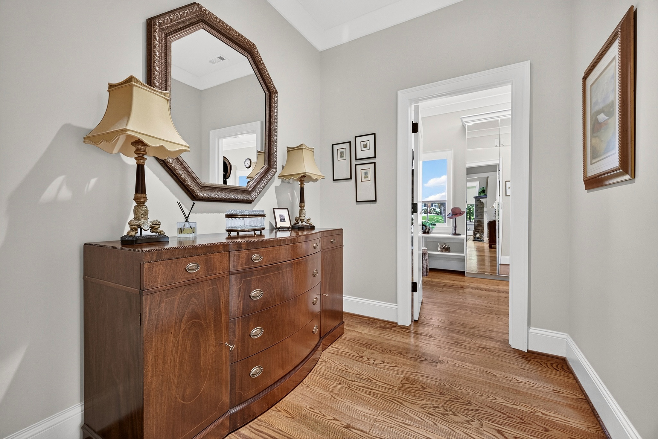  Exceptional Custom Residence Nestled on Private Wooded Lot in Chastain Park - 物件實景