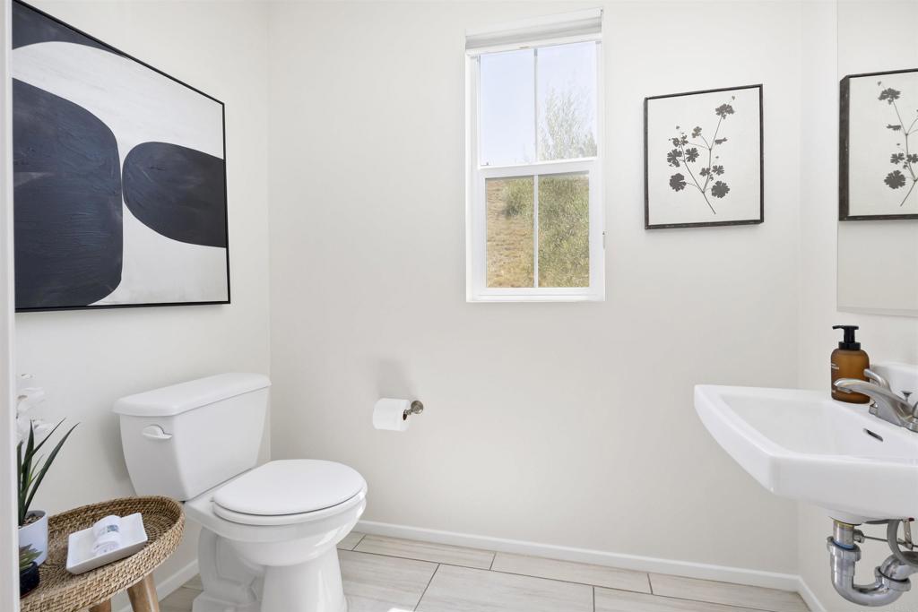 Fallbrook, California, 92028, United States, 4 Bedrooms Bedrooms, ,3 BathroomsBathrooms,Residential,For Sale,1983732