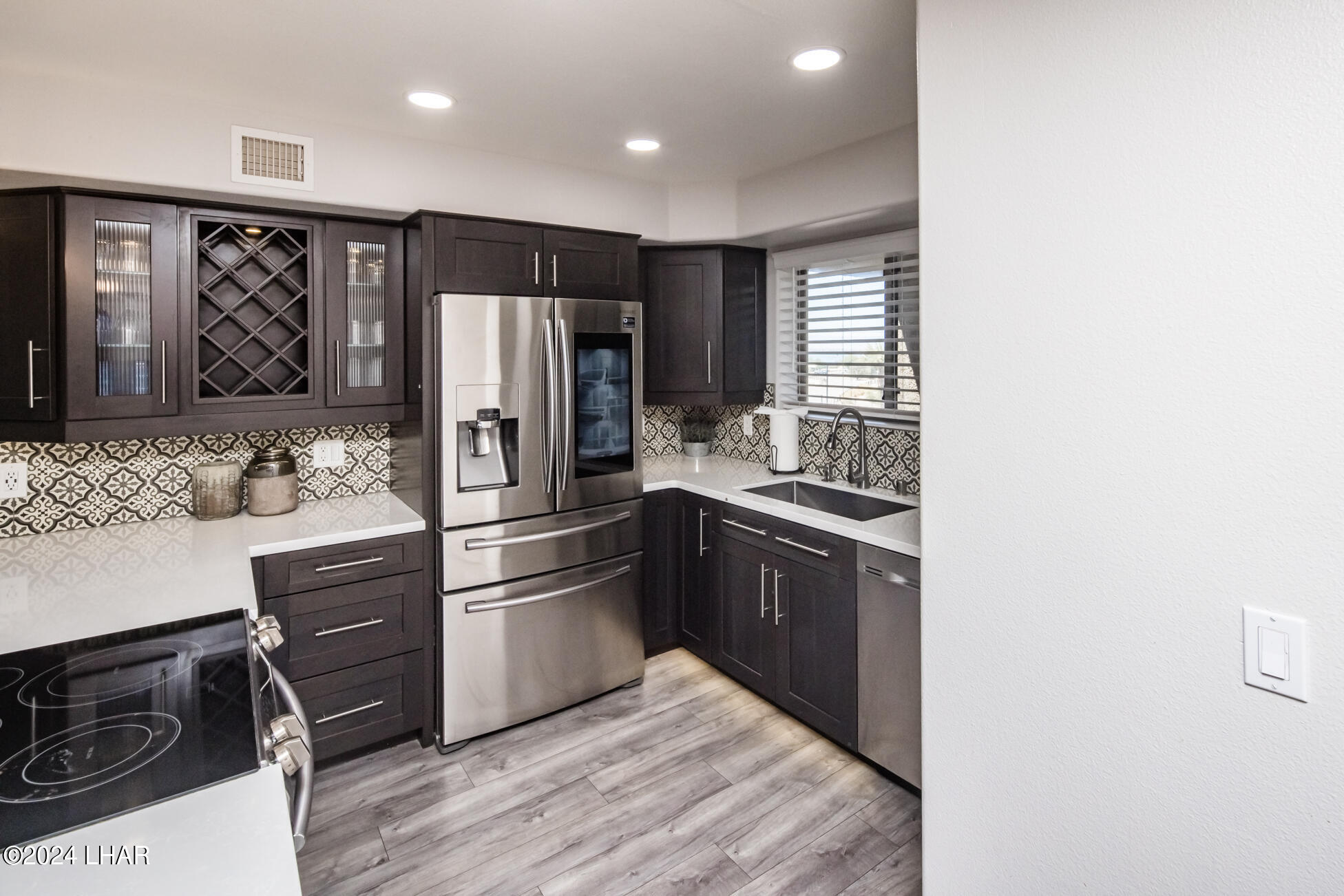 Lake Havasu City, Arizona, 86403, United States, 2 Bedrooms Bedrooms, ,1 BathroomBathrooms,Residential,For Sale,1838731