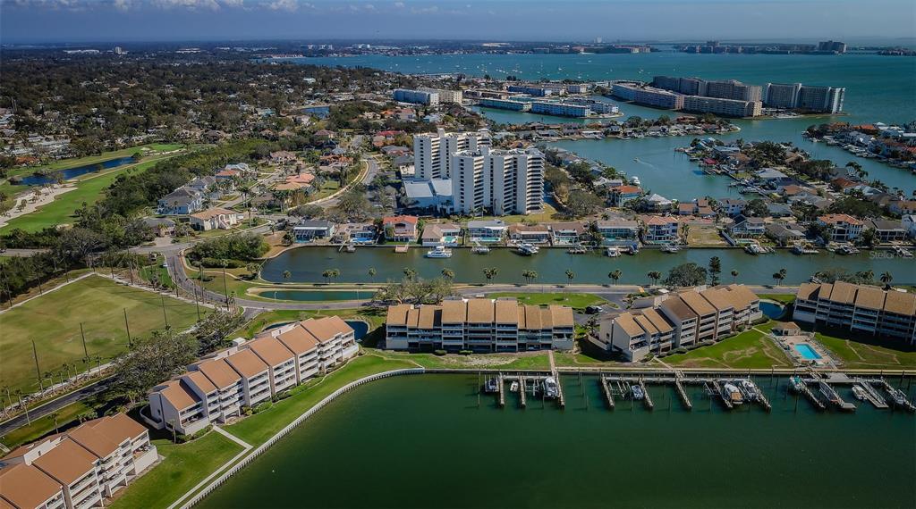 Gulfport, Florida, 33707, United States, 2 Bedrooms Bedrooms, ,2 BathroomsBathrooms,Residential,For Sale,1721966