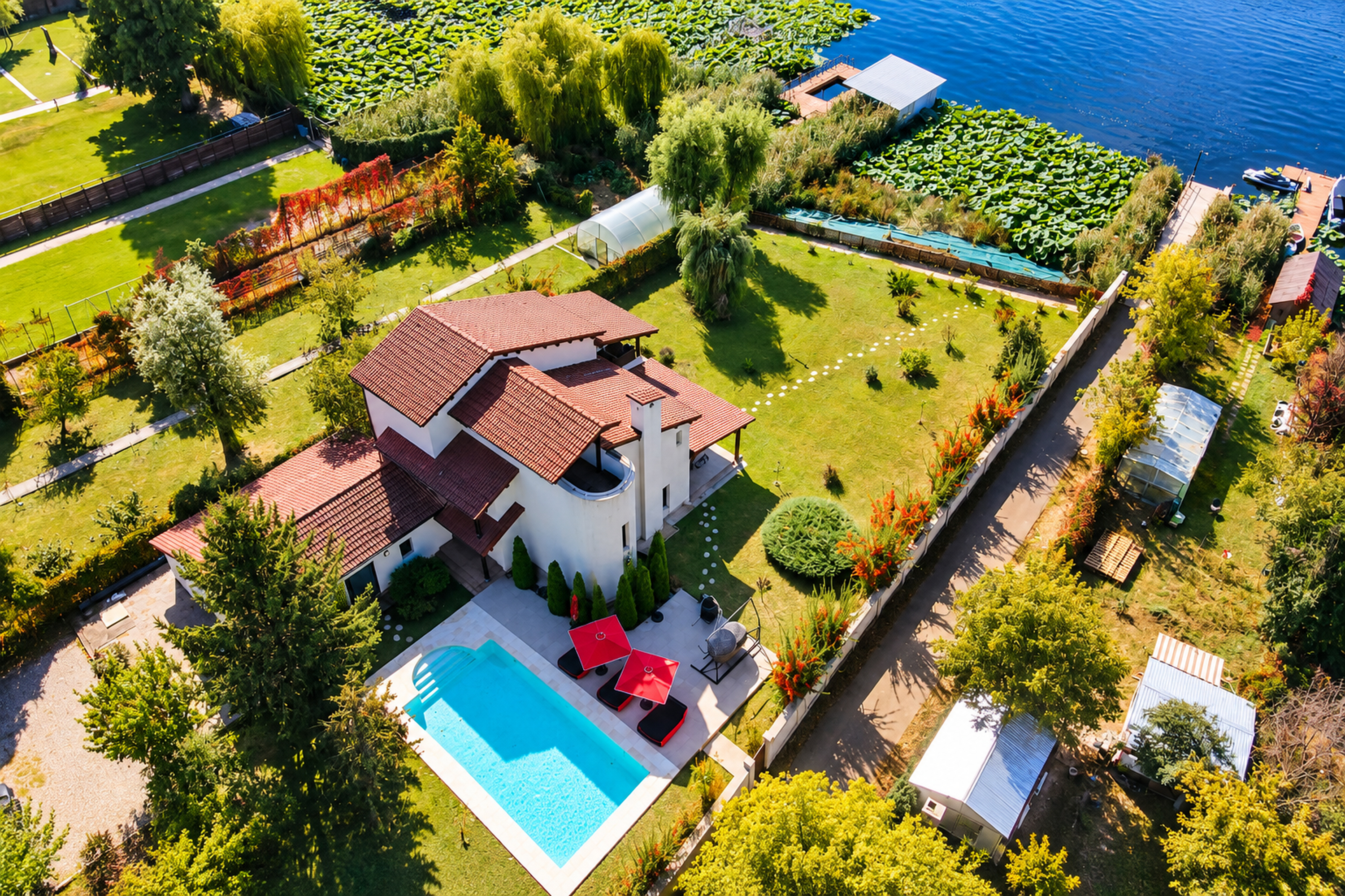  Residence with Swimming Pool in Snagov Most