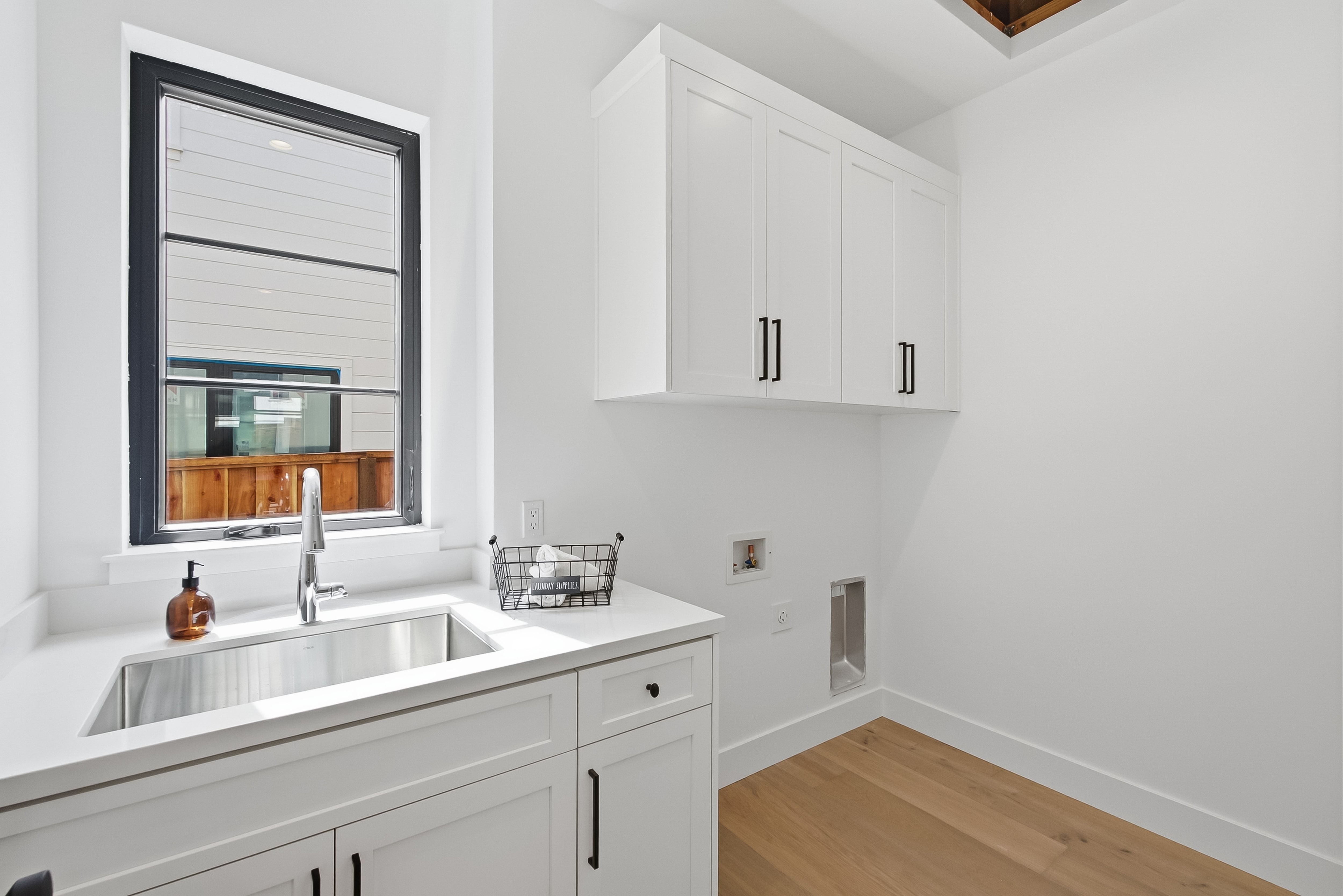  Quality Built New Construction in Emerald Hills - 物件實景