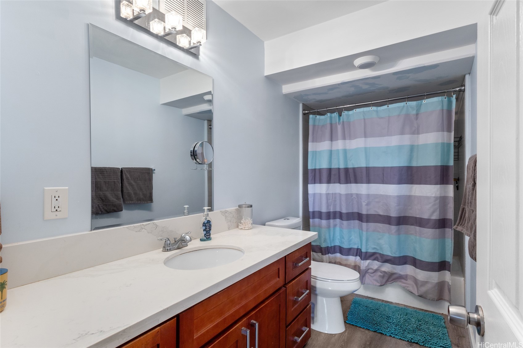 Honolulu, Hawaii, 96815, United States, 2 Bedrooms Bedrooms, ,2 BathroomsBathrooms,Residential,For Sale,1926307