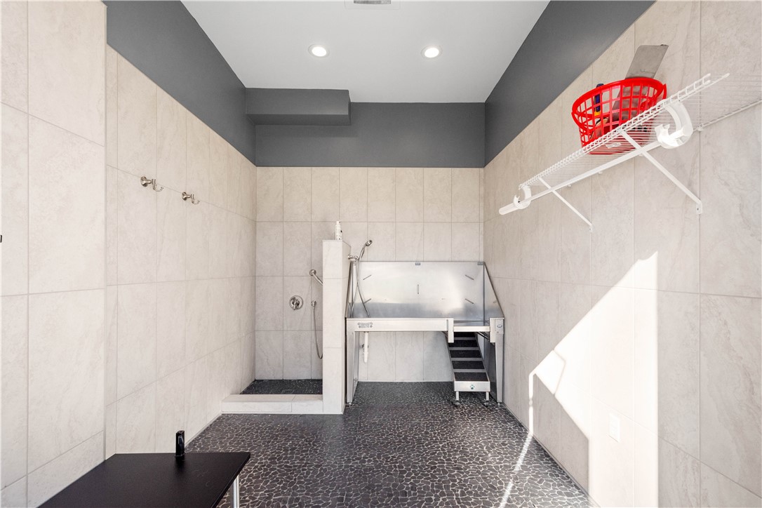 Canonsburg, Pennsylvania, 15317, United States, 2 Bedrooms Bedrooms, ,2 BathroomsBathrooms,Residential,For Sale,2008615