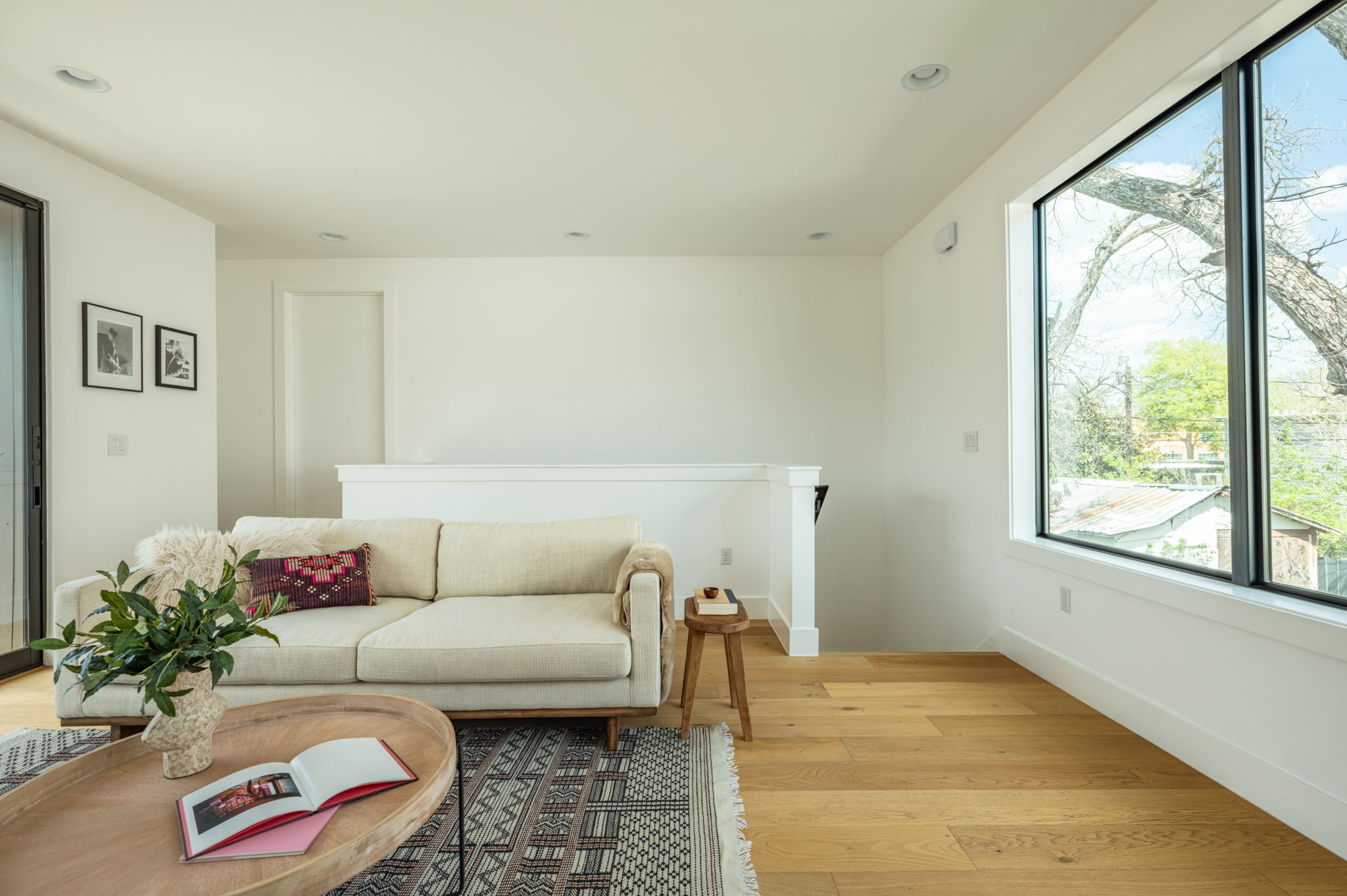  E. 2nd Sancuarty - 物件實景