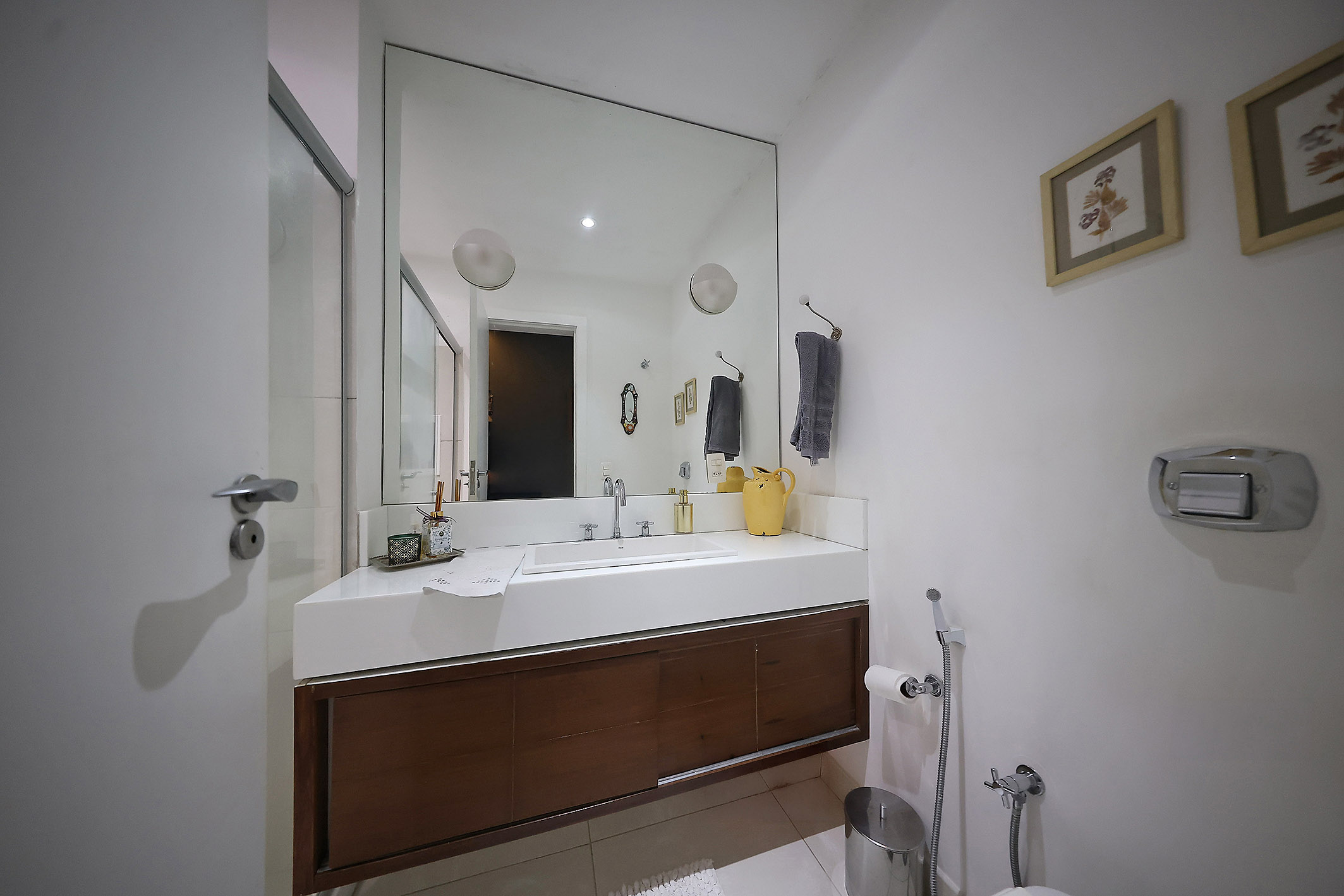  Lagoa  Sacopã Street  3 Bedrooms  1 Suite  1 Parking Space  Fully Renovated - 物件實景