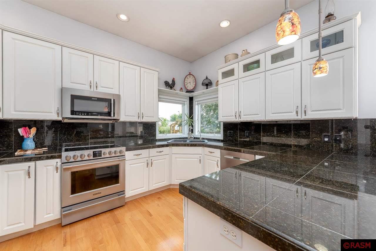 Mankato, Minnesota, 56001, United States, 4 Bedrooms Bedrooms, ,3 BathroomsBathrooms,Residential,For Sale,1879364