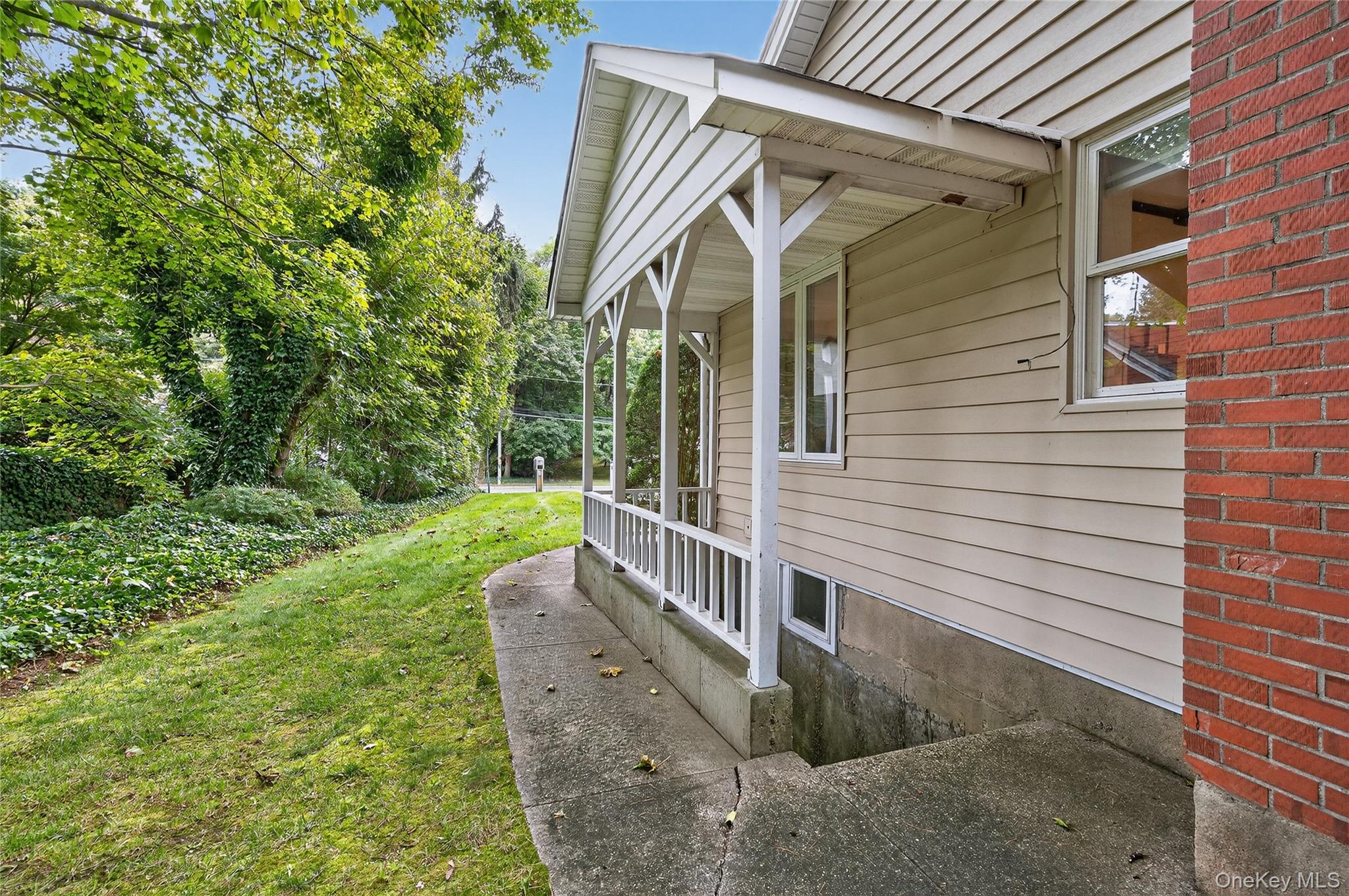  634 Park Avenue, Huntington, NY, 11743 - 物件實景