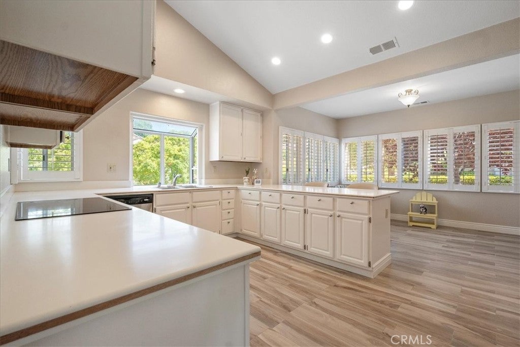 Bonsall, California, 92003, United States, 3 Bedrooms Bedrooms, ,3 BathroomsBathrooms,Residential,For Sale,1892878