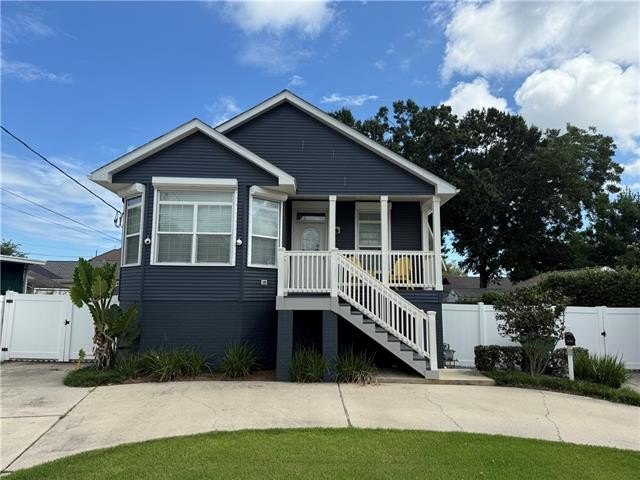 Metairie, Louisiana, 70001, United States, 3 Bedrooms Bedrooms, ,2 BathroomsBathrooms,Residential,For Sale,1979701