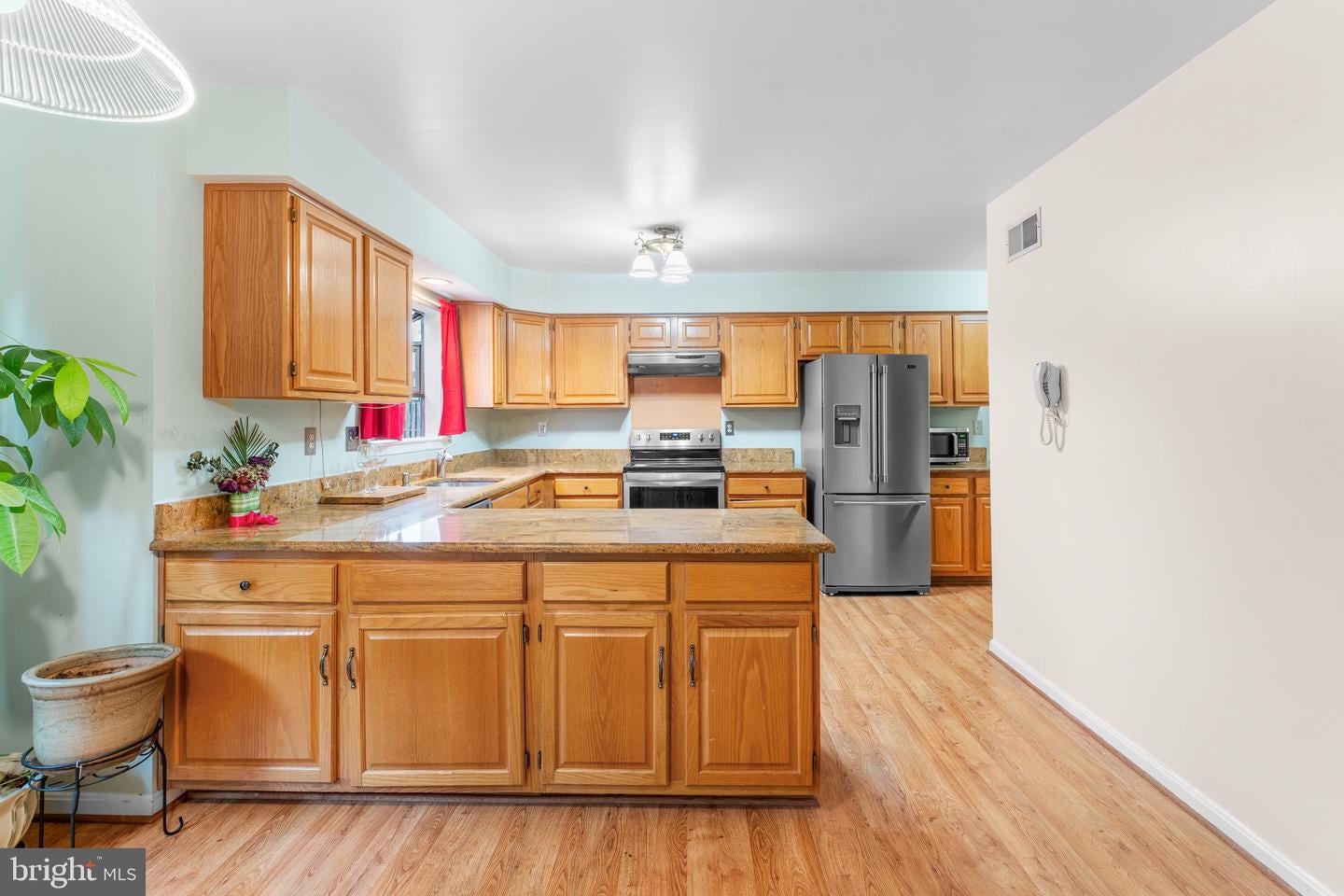 BOWIE, Maryland, 20720, United States, 4 Bedrooms Bedrooms, ,4 BathroomsBathrooms,Residential,For Sale,1897173