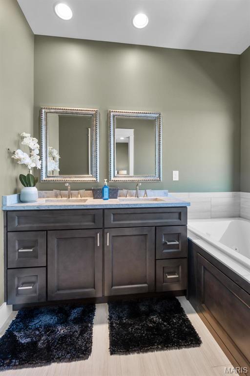 290 N Main Street, Cape Girardeau, Missouri, 63701, United States, 2 Bedrooms Bedrooms, ,5 BathroomsBathrooms,Residential,For Sale,290 N Main Street,1425485