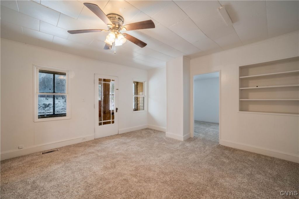 Pompey, New York, 13084, United States, 5 Bedrooms Bedrooms, ,2 BathroomsBathrooms,Residential,For Sale,1993406