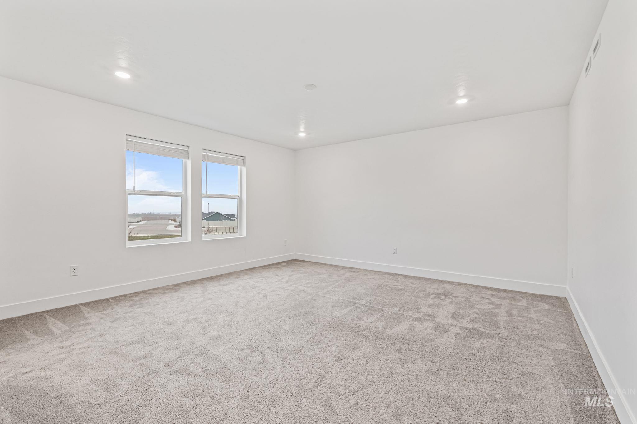 Caldwell, Idaho, 83607, United States, 4 Bedrooms Bedrooms, ,3 BathroomsBathrooms,Residential,For Sale,2005985