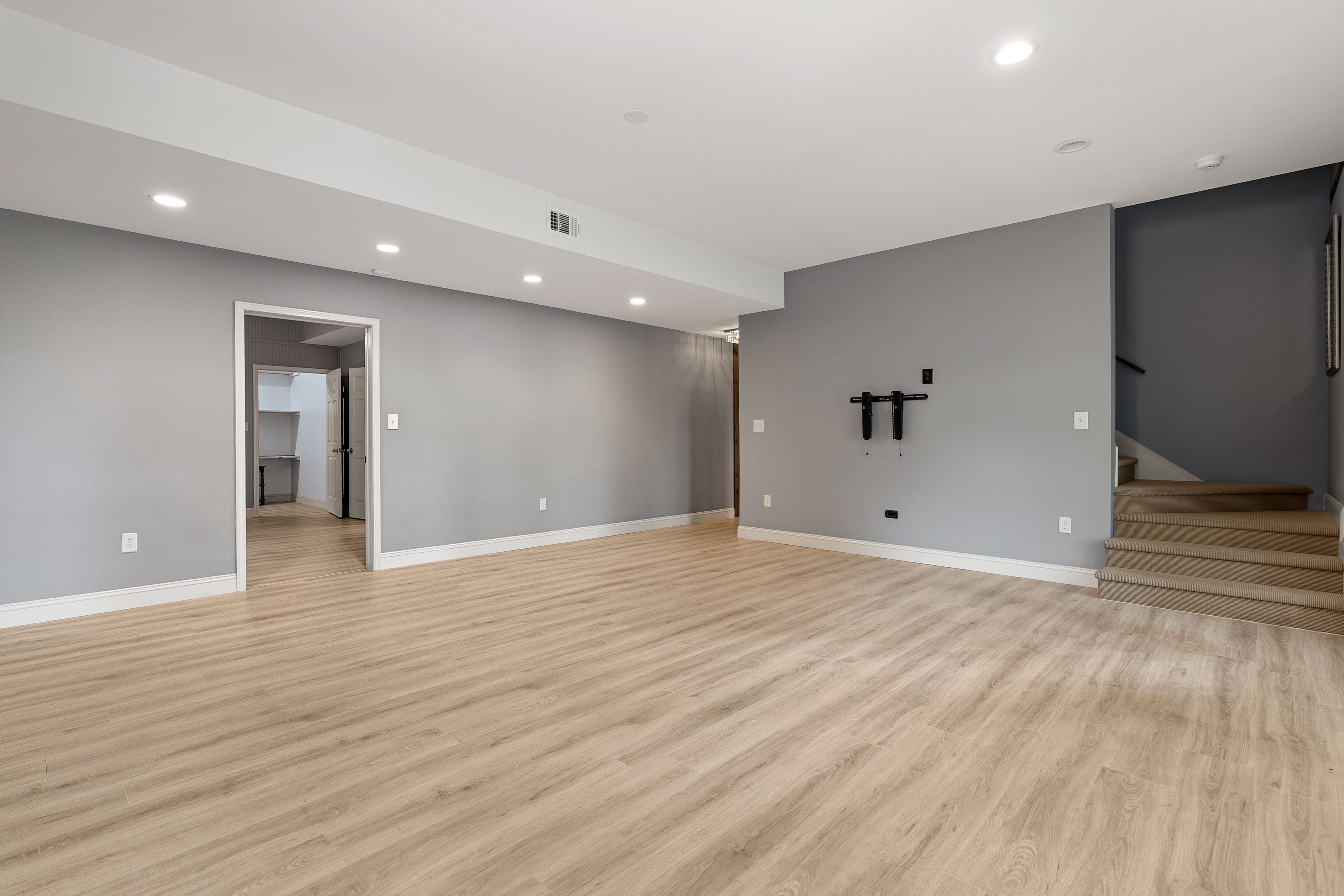  4713 Lyons View Pike, Knoxville, TN 37919 - 物件實景