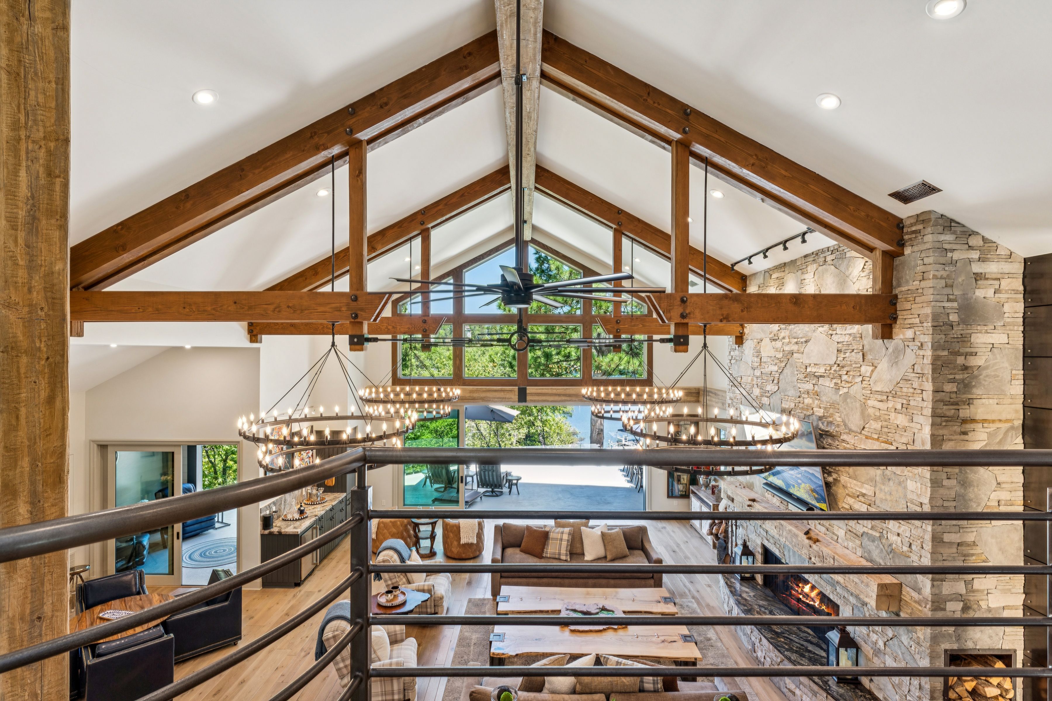 27720 Hamiltair Drive, Lake Arrowhead, CA 92352 - 物件實景