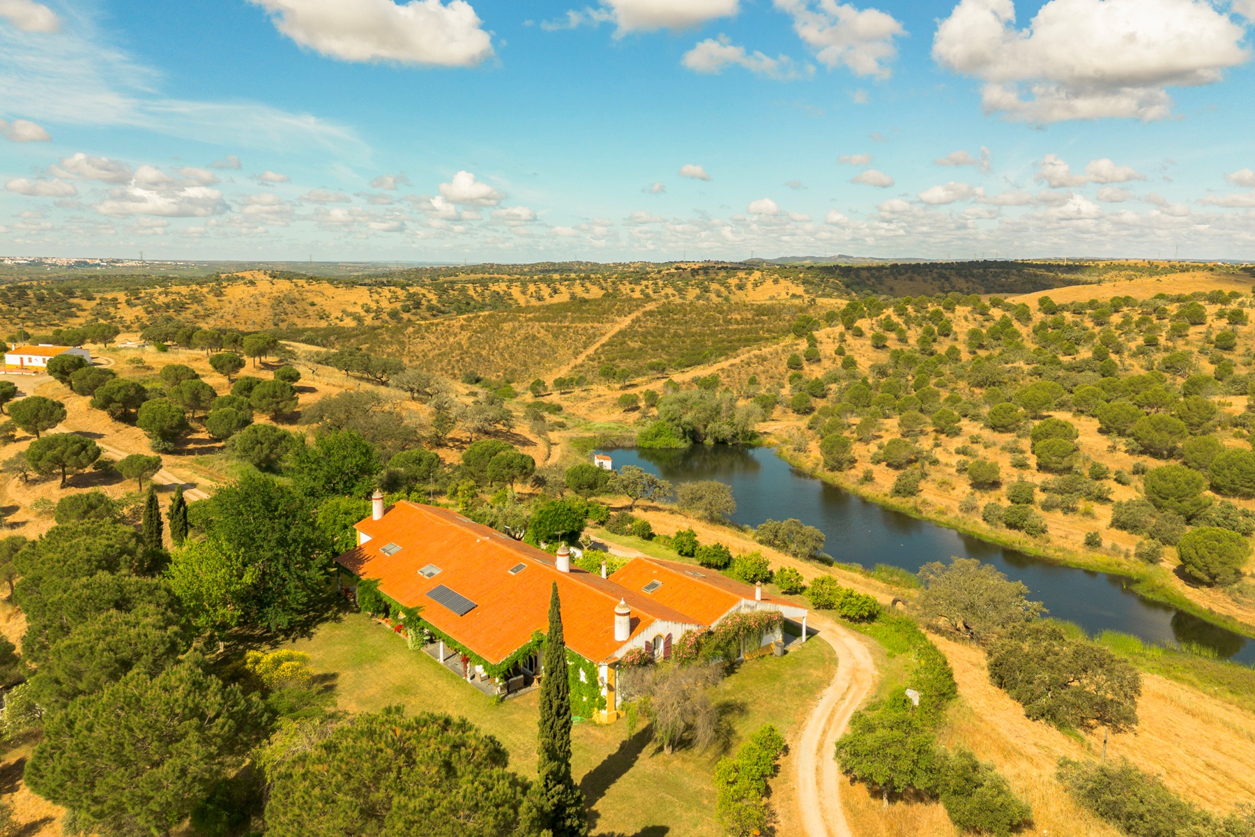  Country Estate, 8 bedrooms, for Sale - 物件實景