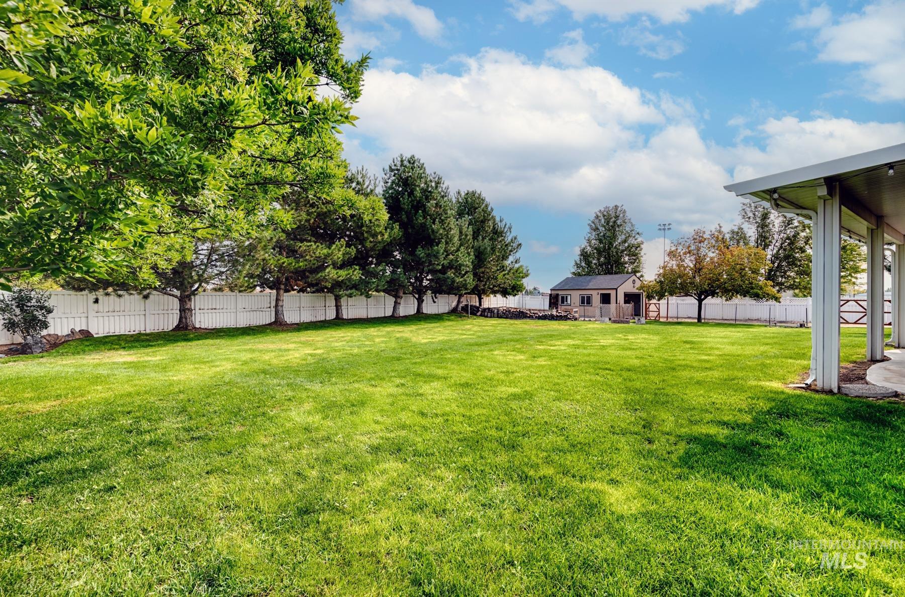 Kuna, Idaho, 83634, United States, 6 Bedrooms Bedrooms, ,4 BathroomsBathrooms,Residential,For Sale,1950984