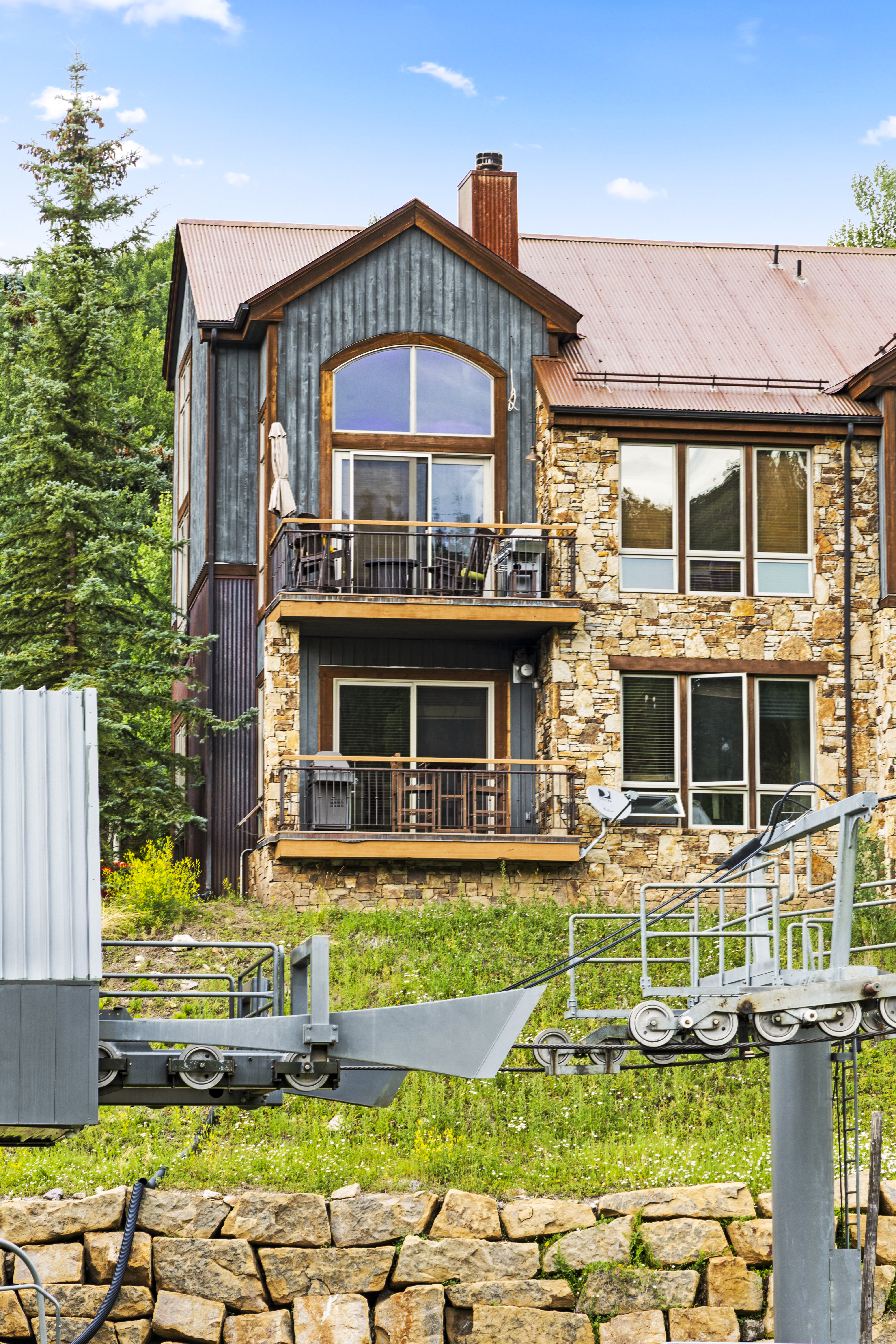  A Rare and Coveted Direct Ski Trail-side Residence at The Terrace - 物件實景