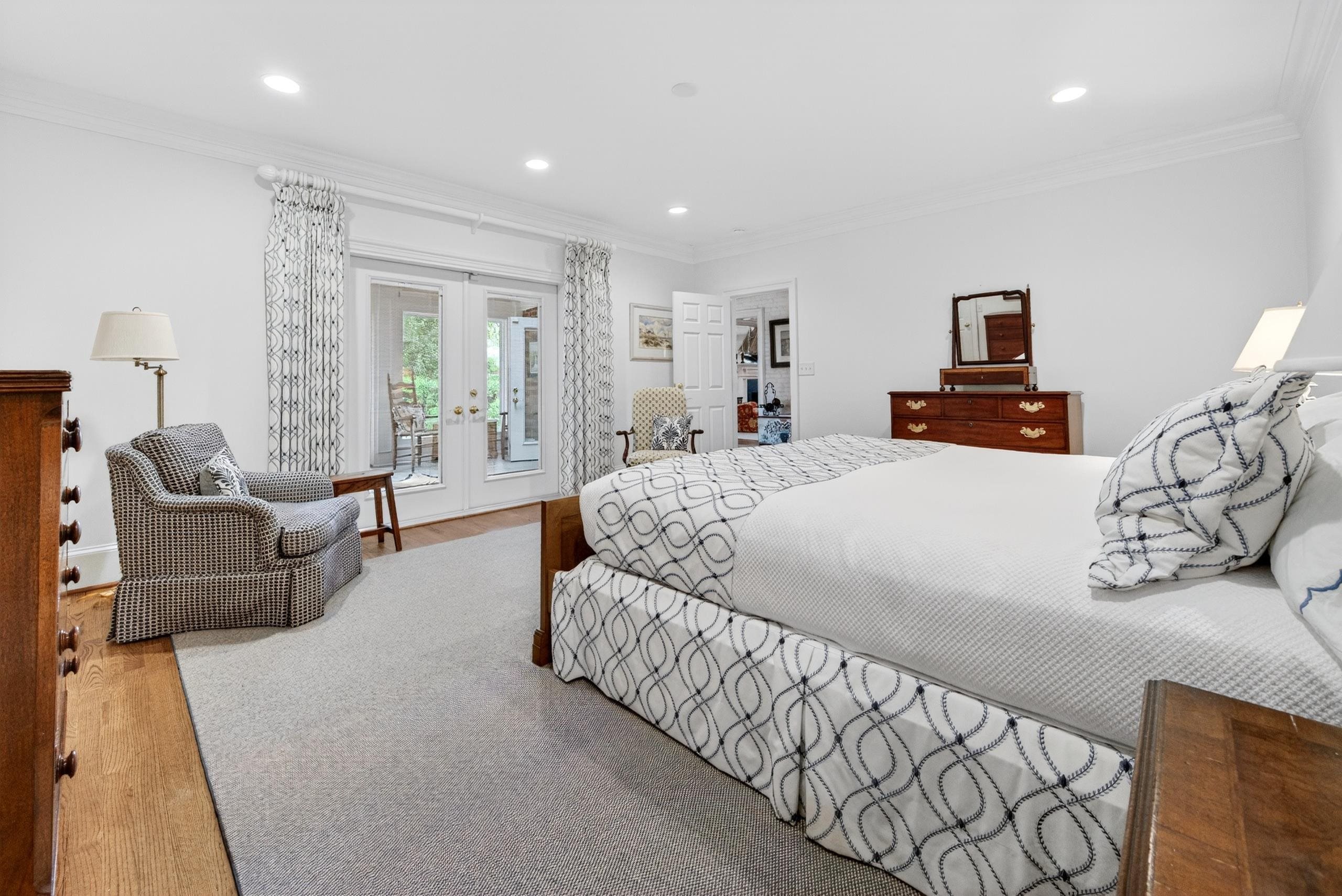  331 East Bay St. - 物件實景