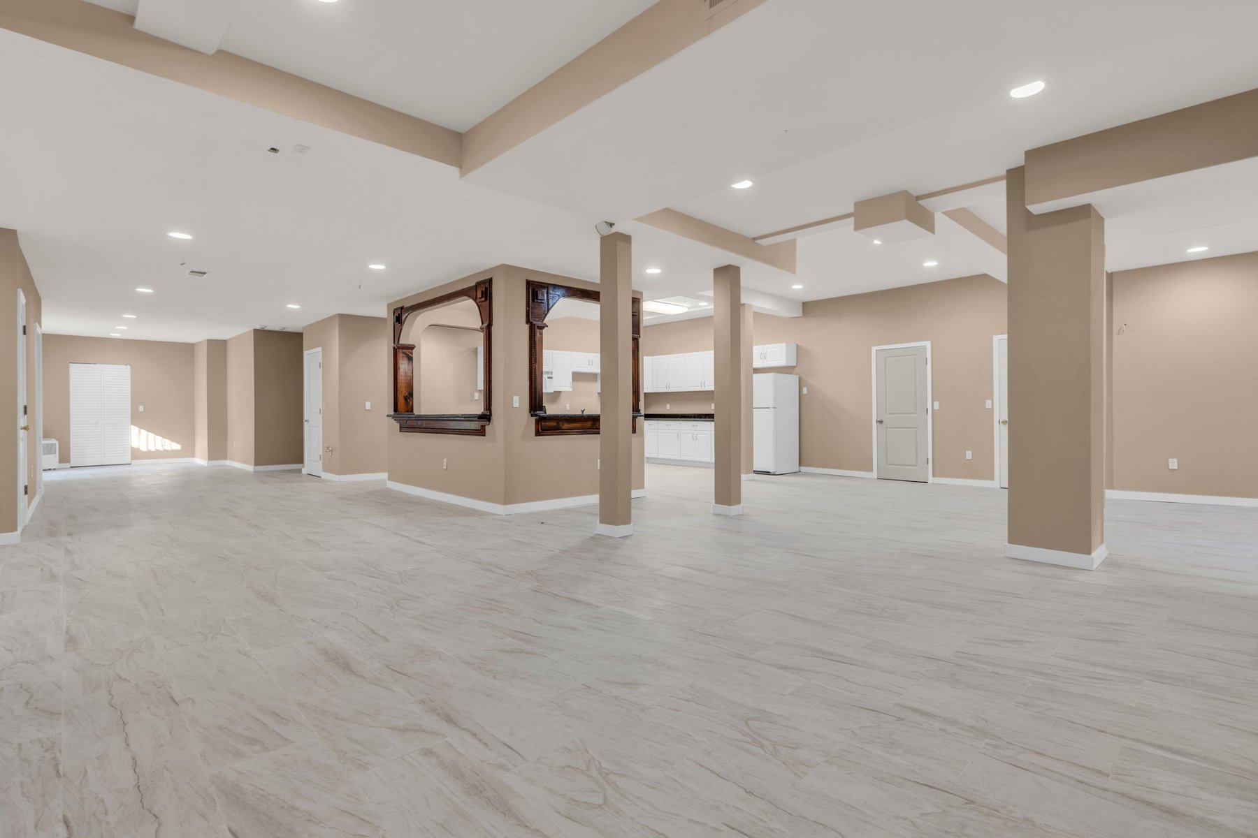  Luxury Multi-Generational Estate - 物件實景