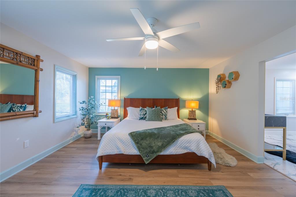 Sarasota, Florida, 34243, United States, 3 Bedrooms Bedrooms, ,4 BathroomsBathrooms,Residential,For Sale,1941793