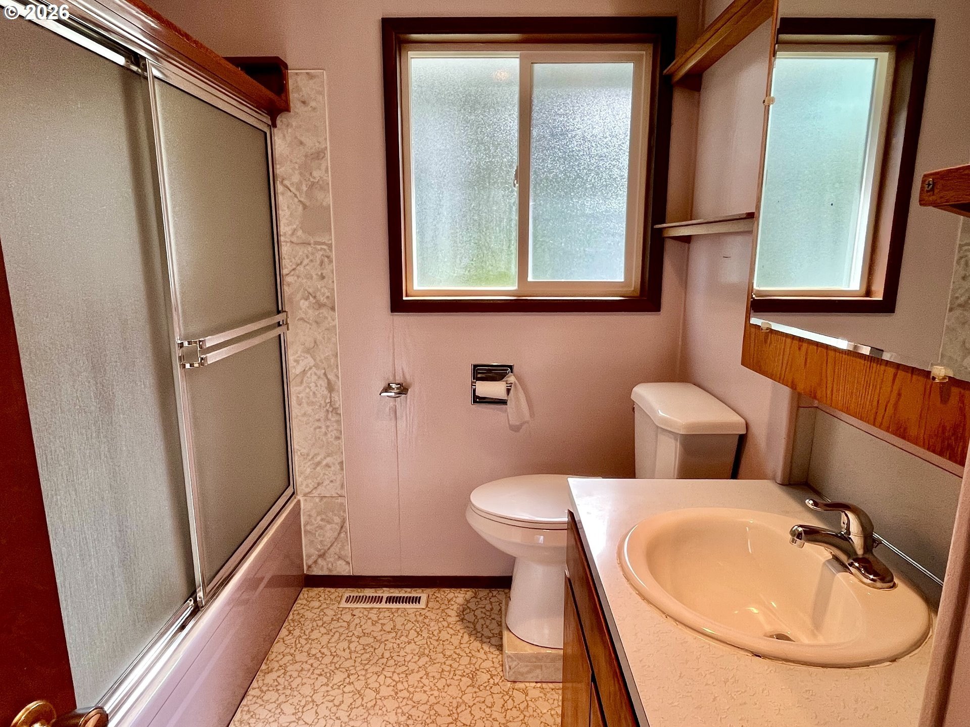 GoldBeach, Oregon, 97444, United States, 3 Bedrooms Bedrooms, ,2 BathroomsBathrooms,Residential,For Sale,2032019