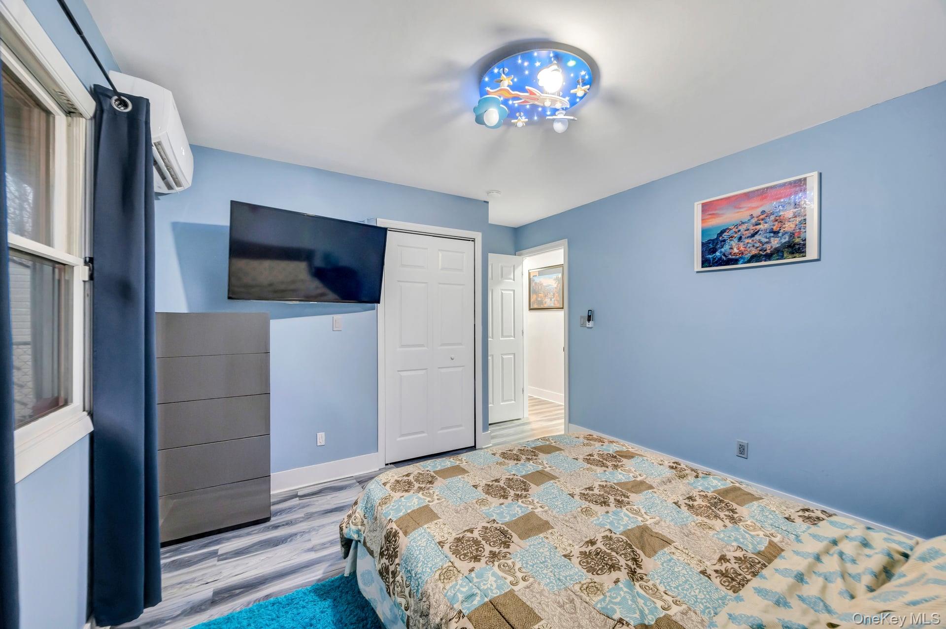 Bellport, New York, 11713, United States, 4 Bedrooms Bedrooms, ,2 BathroomsBathrooms,Residential,For Sale,2002038