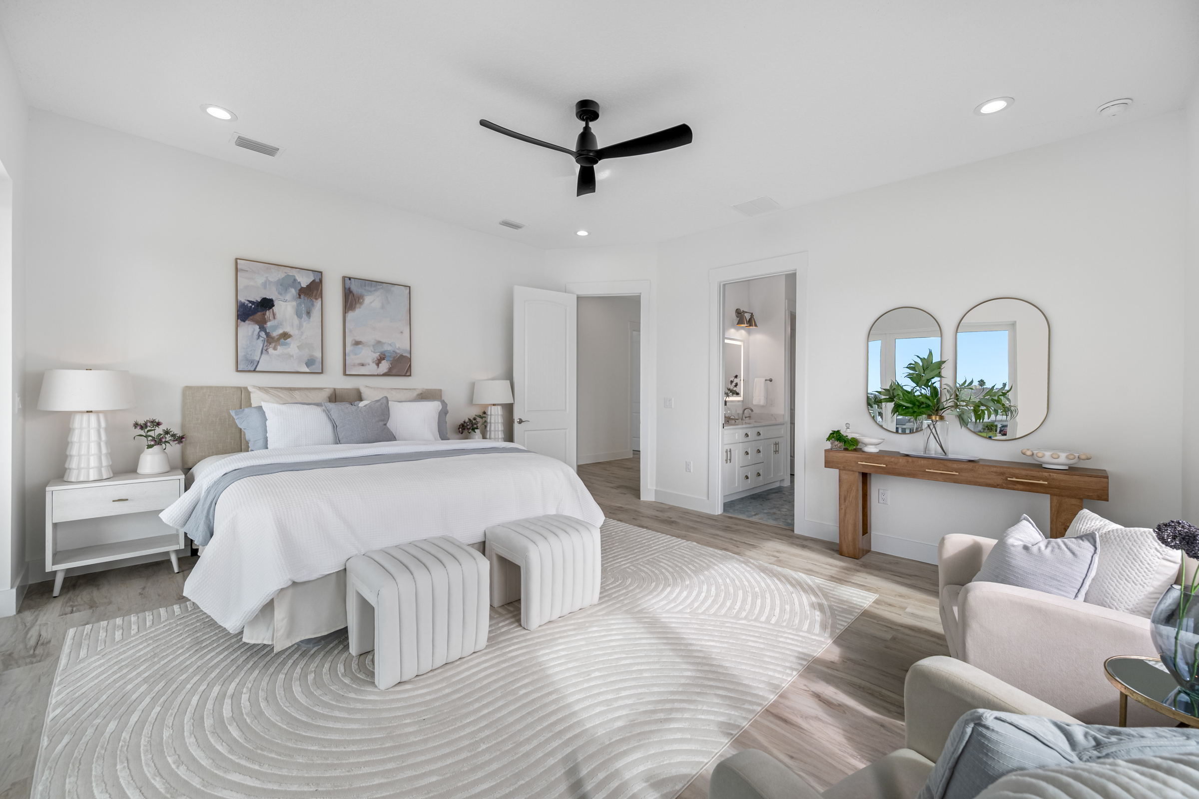 Madeira Beach, Florida, 33708, United States, 6 Bedrooms Bedrooms, ,6 BathroomsBathrooms,Residential,For Sale,1988521